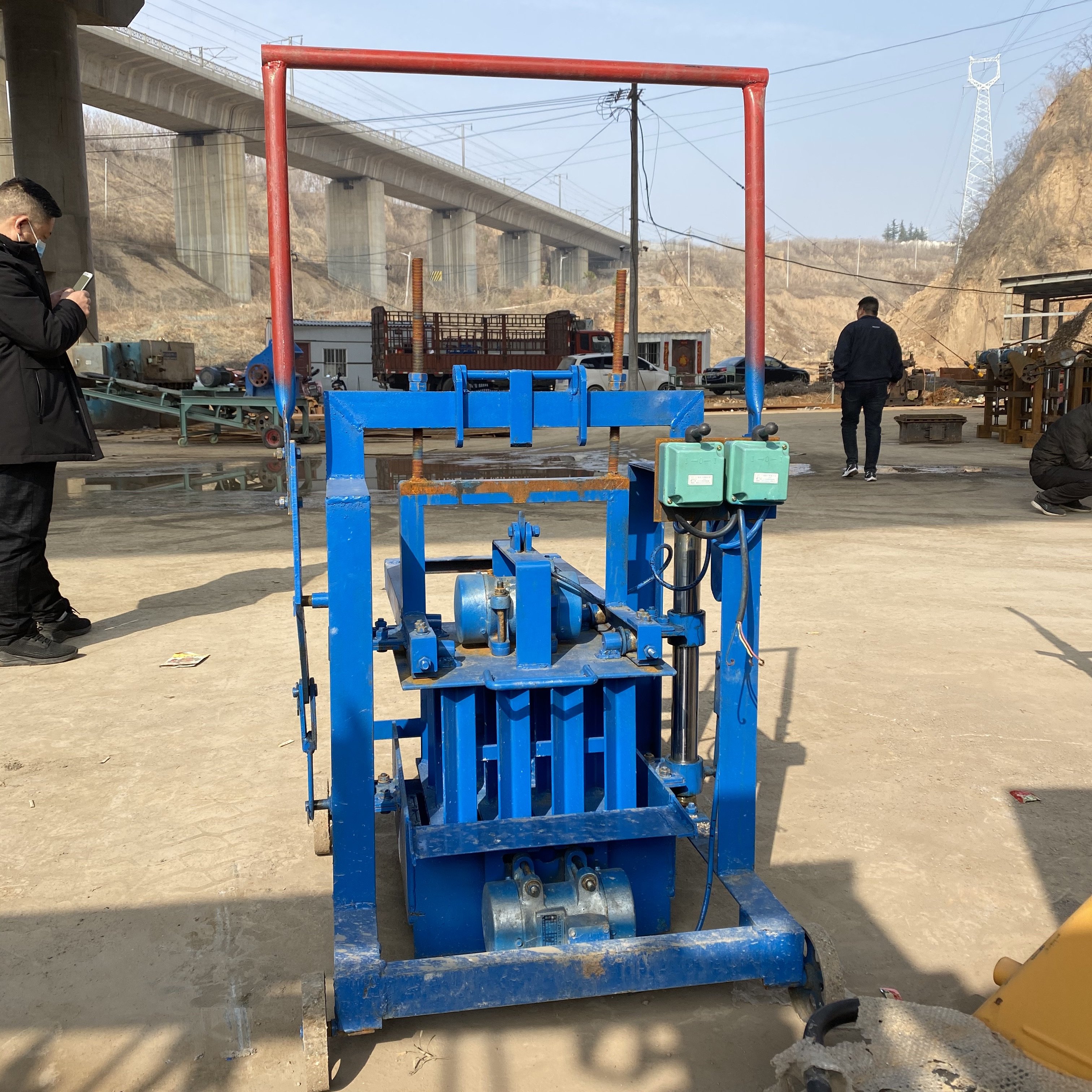 2-45B Semi-Automatic Direct Push Brick Machine Produces Many Types Concrete Cement New Engine Mold Also Produces Cement Blocks