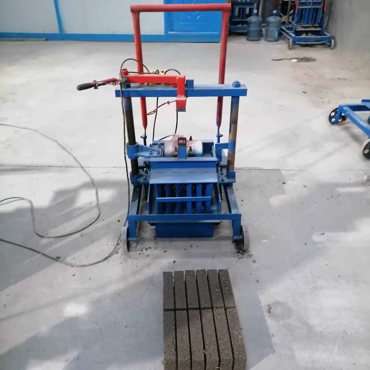 Manual Hollow Brick Block Maker Brick Block Making Machine
