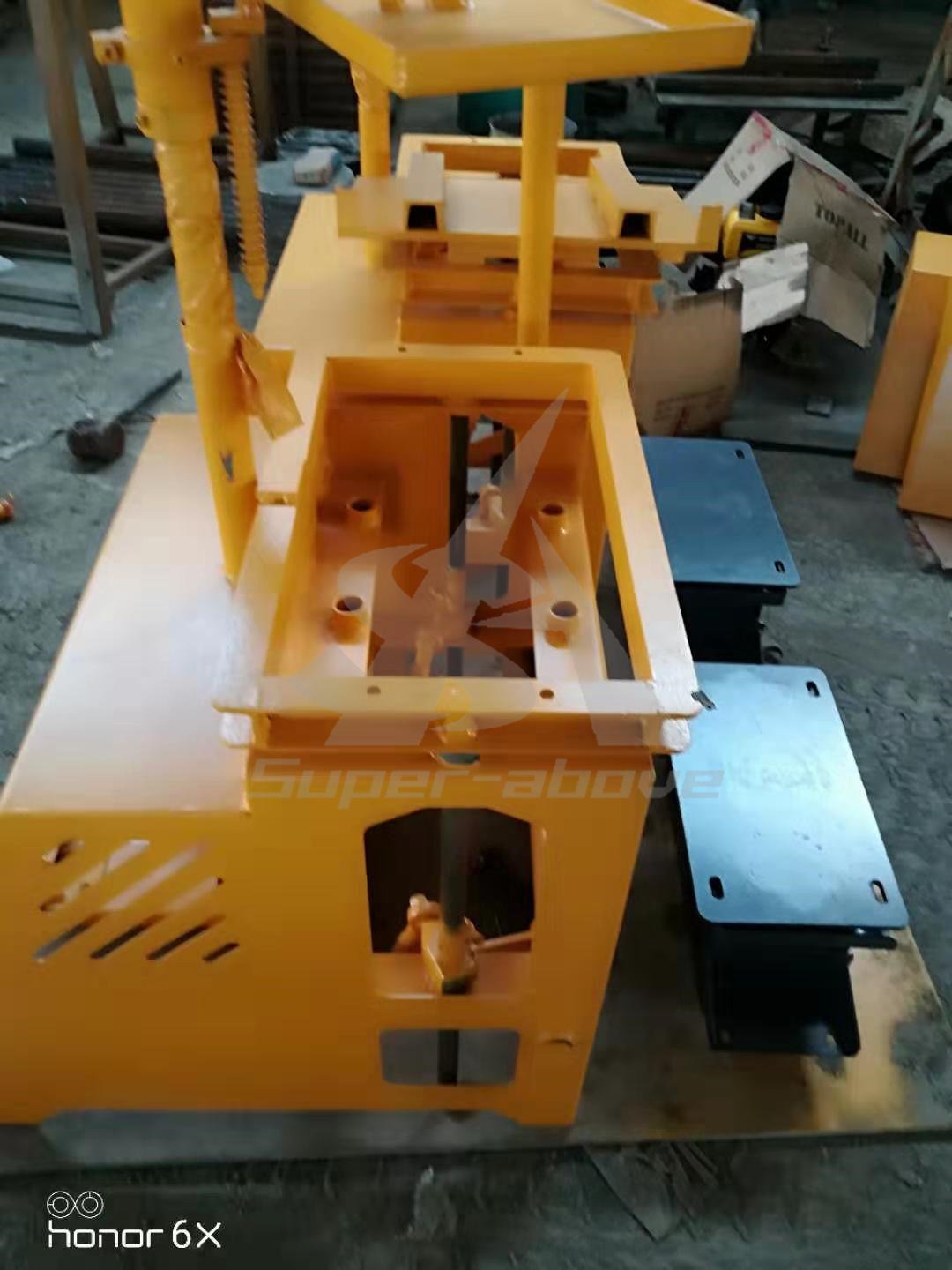 Cheap Price 8 PCS Per Time Manual Hollow Block Making Machine, Brick Machine