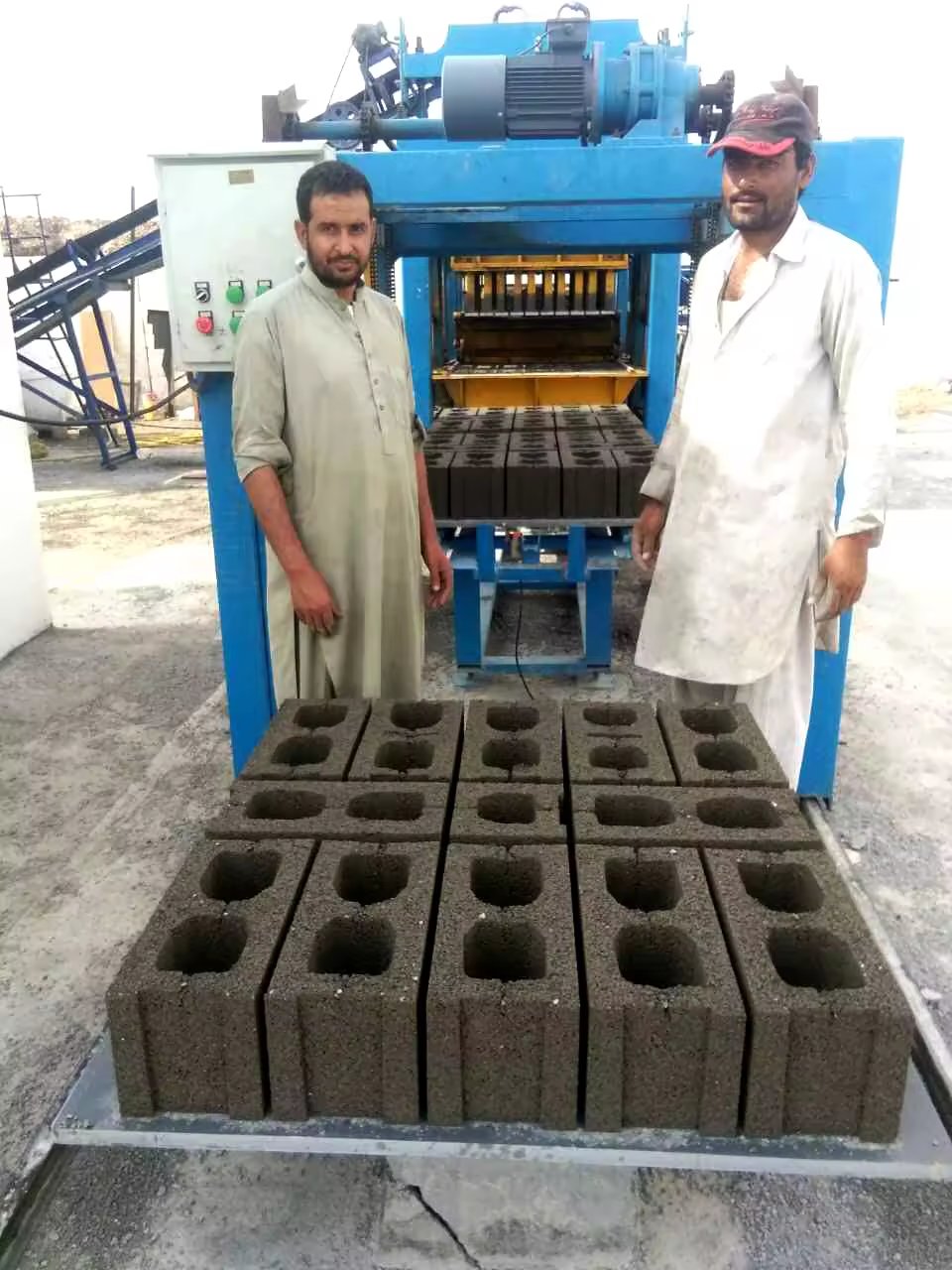 QT4-15 cement brick machine fully automatic cement block bricks making machine building machine