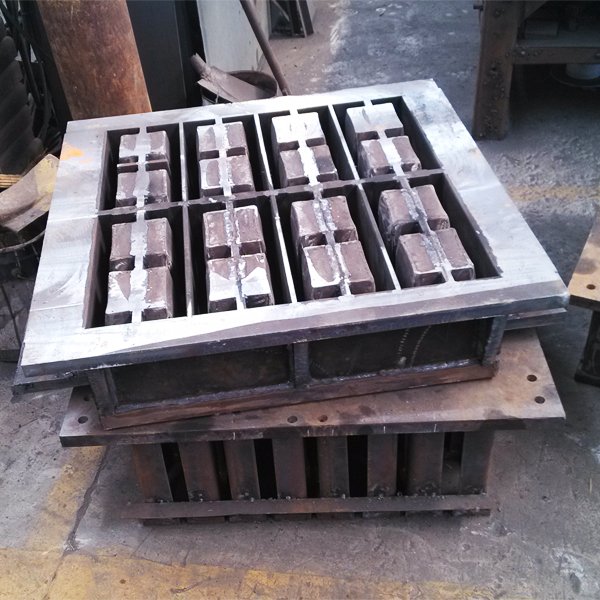 Factory Supply Hand Concrete Block Moulds Hollow Blocks Bricks Mould