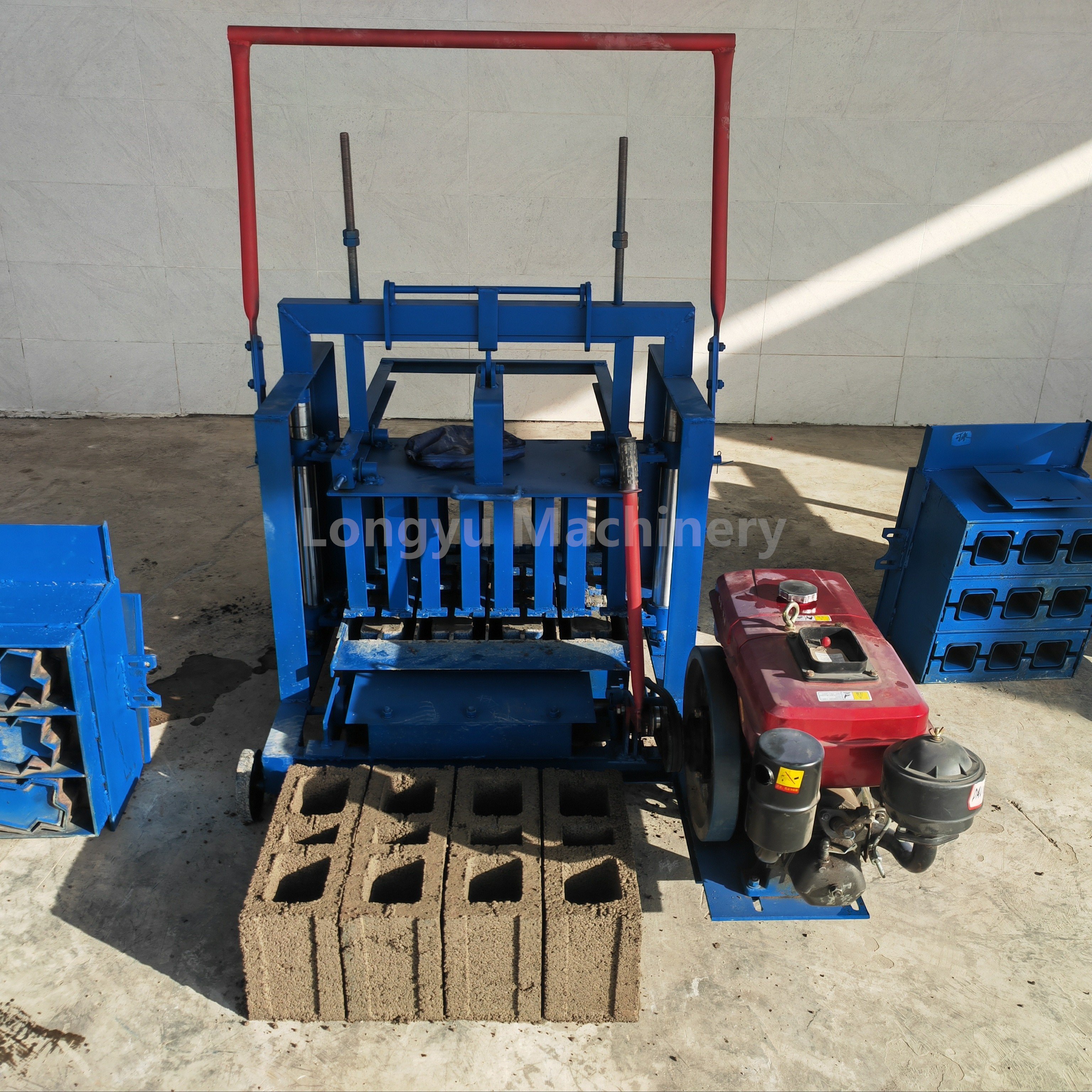 LongYu Manual Mobile Diesel Engine Hollow Block Brick Making Machine
