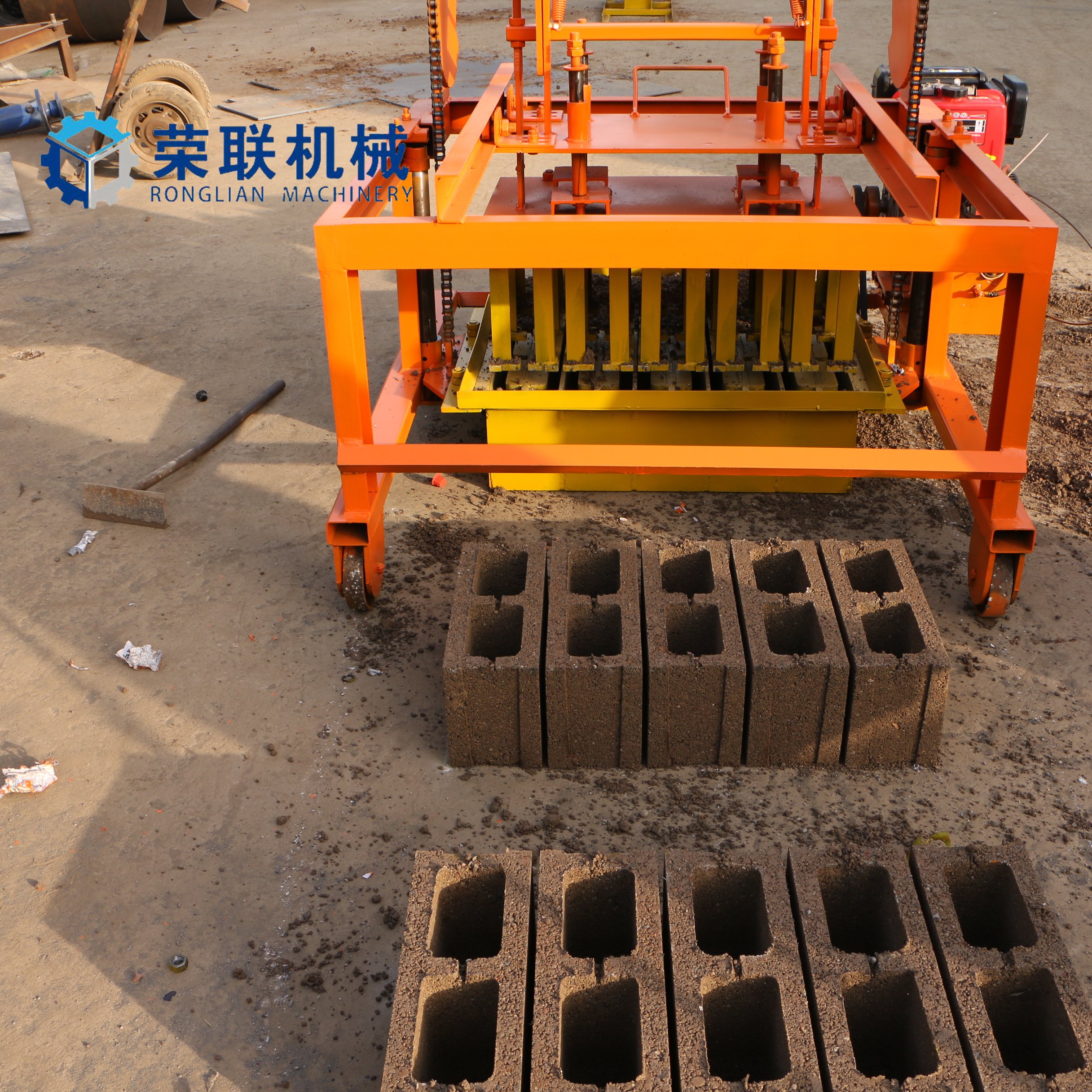 Qt4-30 Diesel Engine Portable Concrete Block Making Machine for Sale