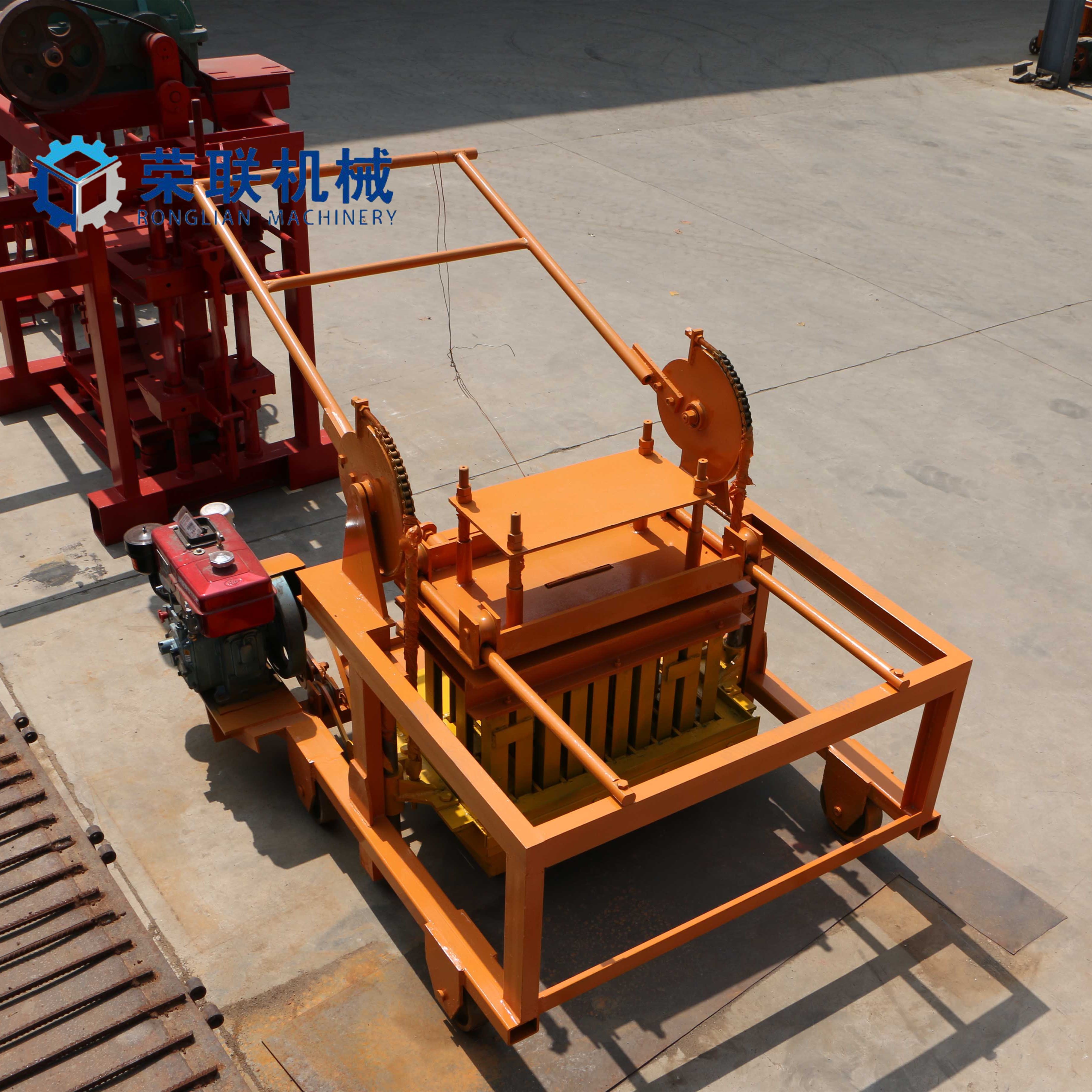 Qt4-30 Diesel Engine Portable Concrete Block Making Machine for Sale