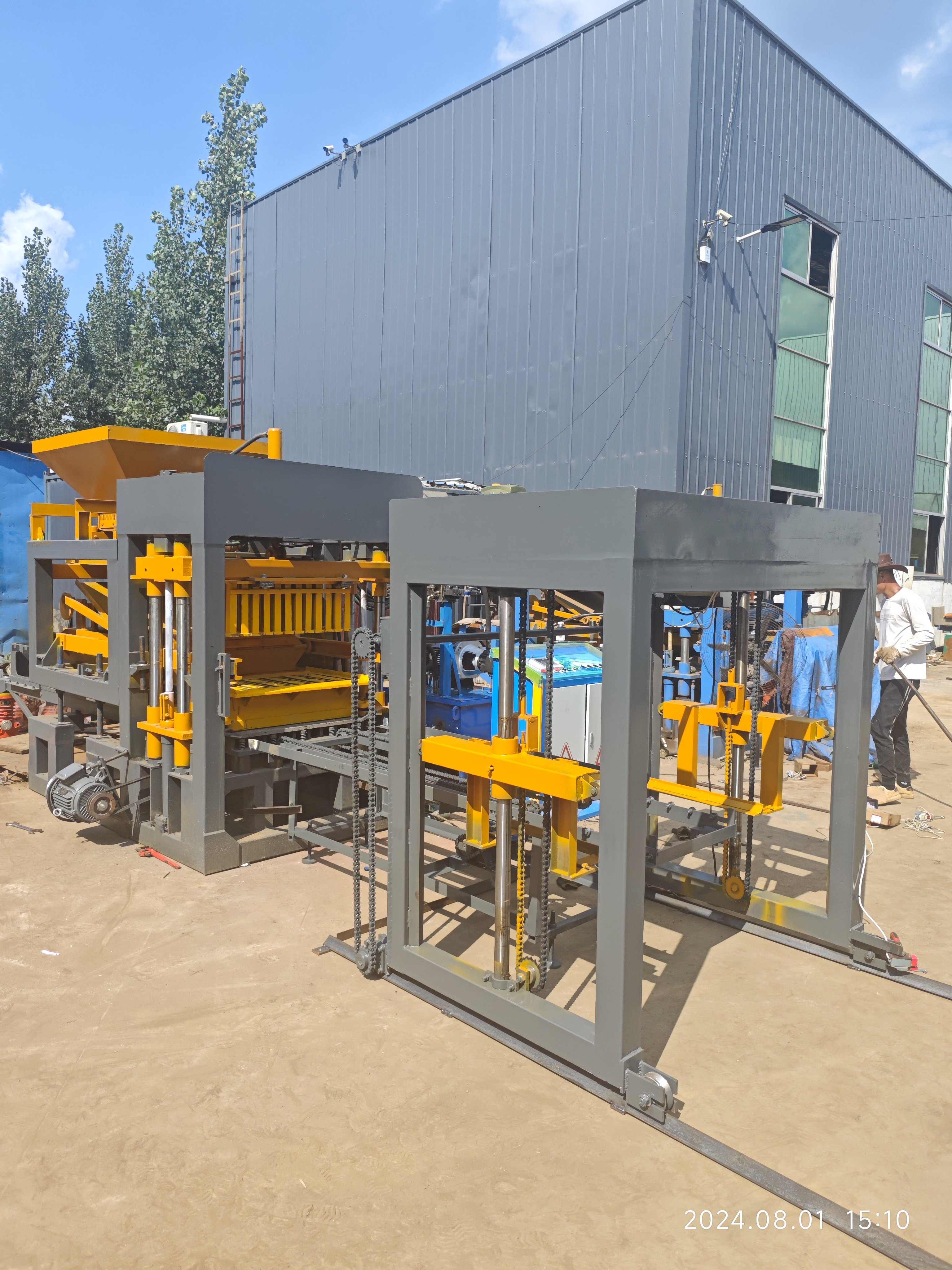 QT4-18 automatic hydraulic brick production equipment concrete cement column hollow paver interlock block Brick Making Machine