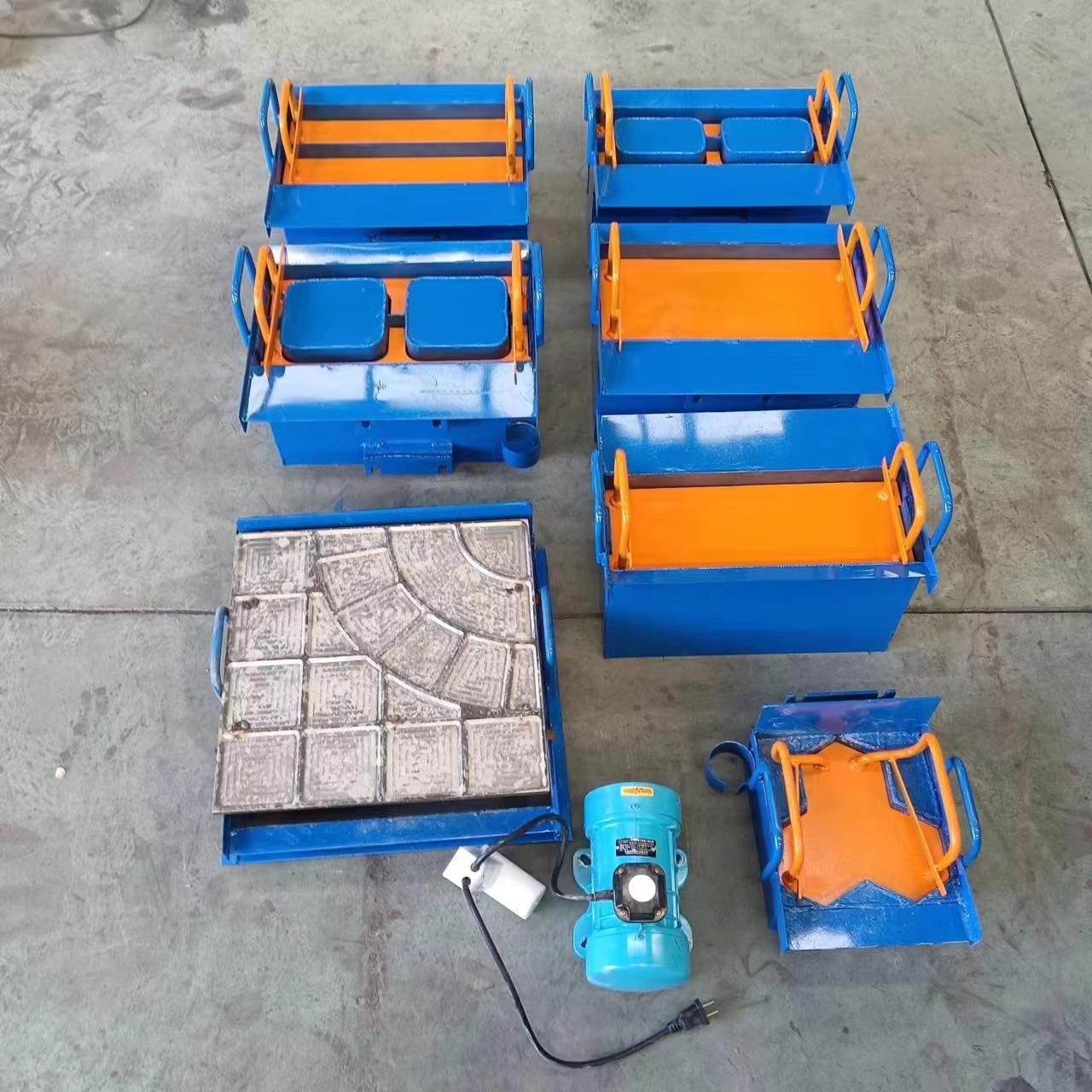 Easy to make hollow brick mold One piece portable brick machine at a time Manual round hole hollow brick machine