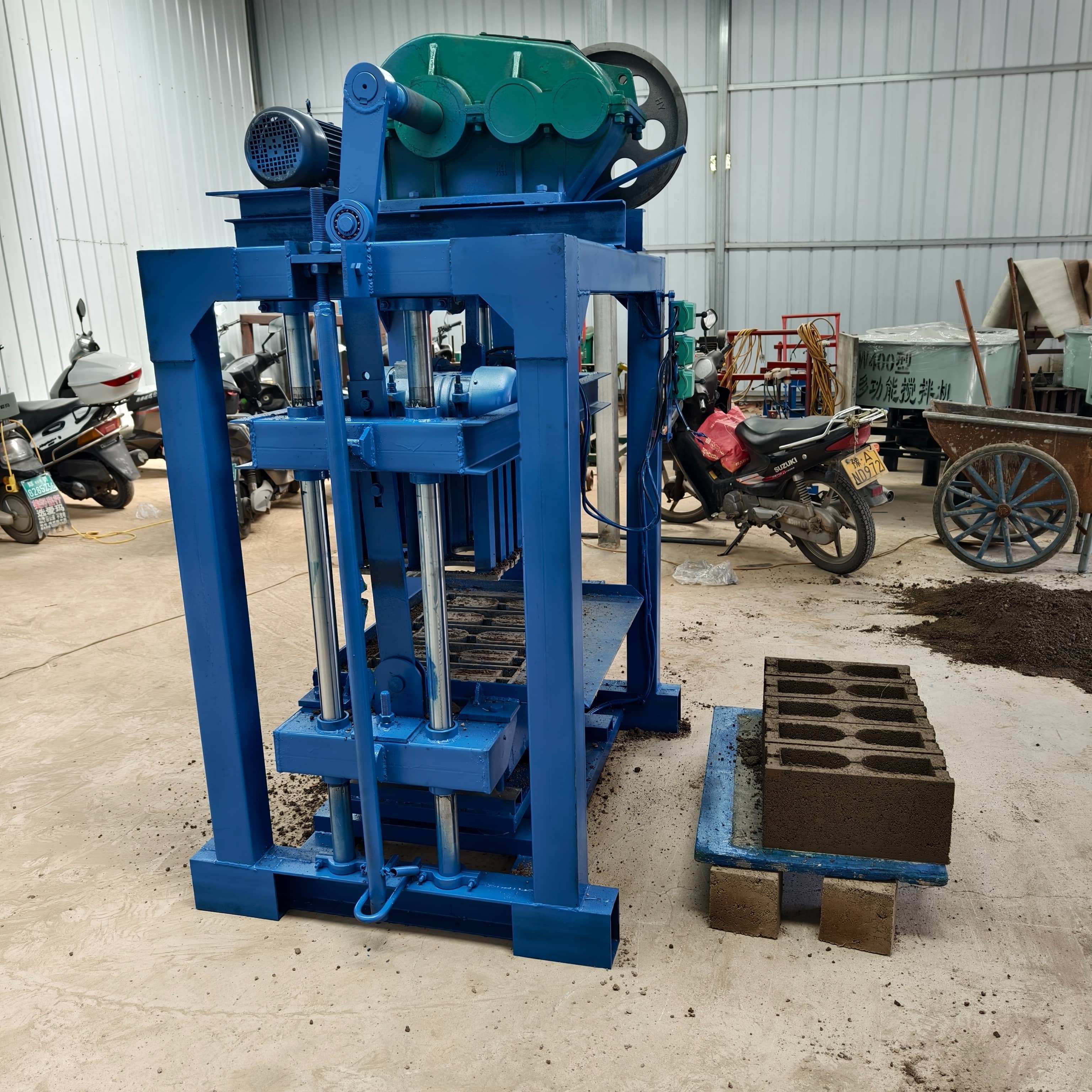 Manufacturer Direct Sell Brick Making Machine High Productivity Large Block Making Machine
