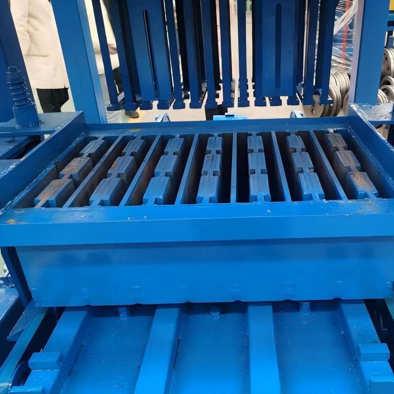 Economical and easy to operate BL4-35B semi-automatic cement block making machine hollow block machine