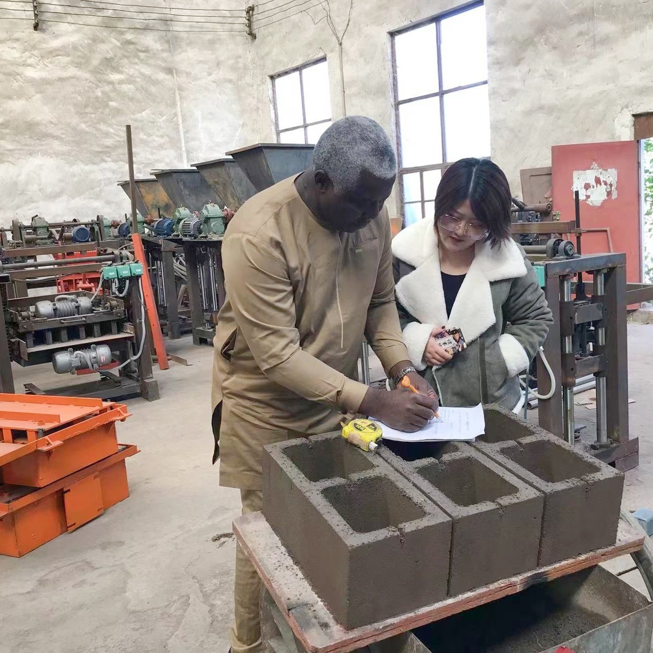 QMJ4-35C brick making machinery to make hollow block concrete blocks/maquinas para hacer bloques de cemento precio