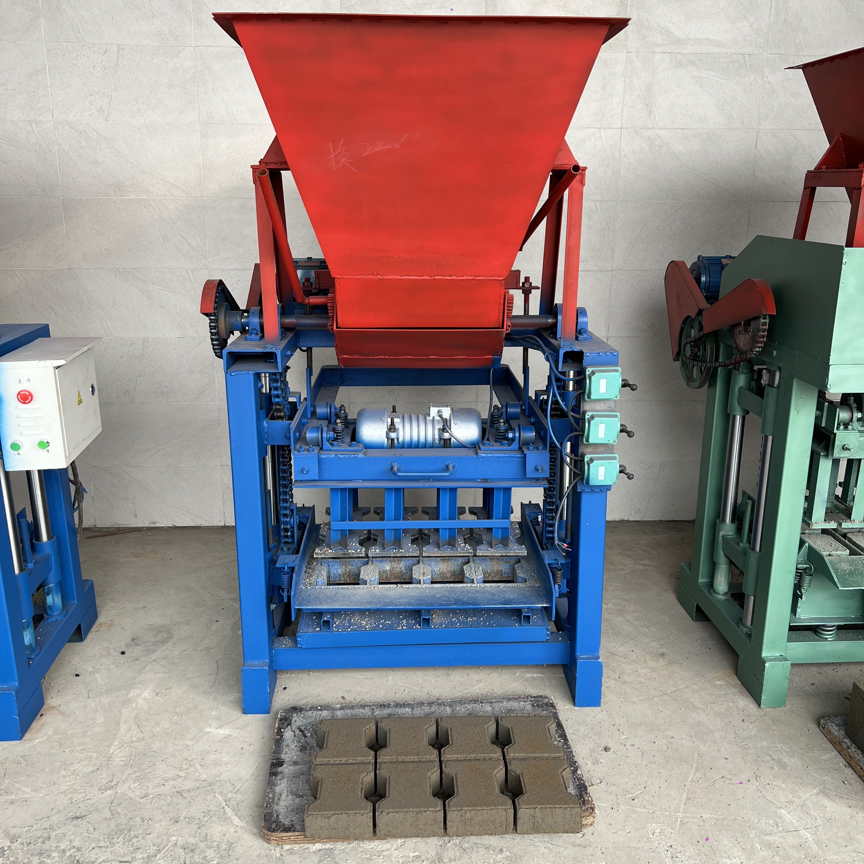 Brick Making Machinery Fully Automatic Hydraform Interlock Brick Making Machine