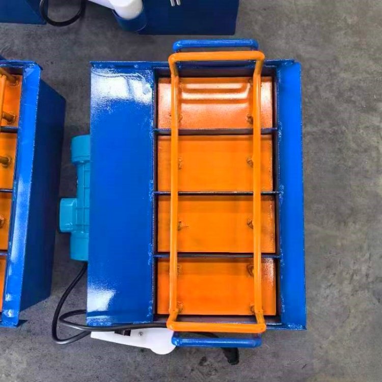 Small household manual mobile egg-beating cement hollow solid paving brick making machine