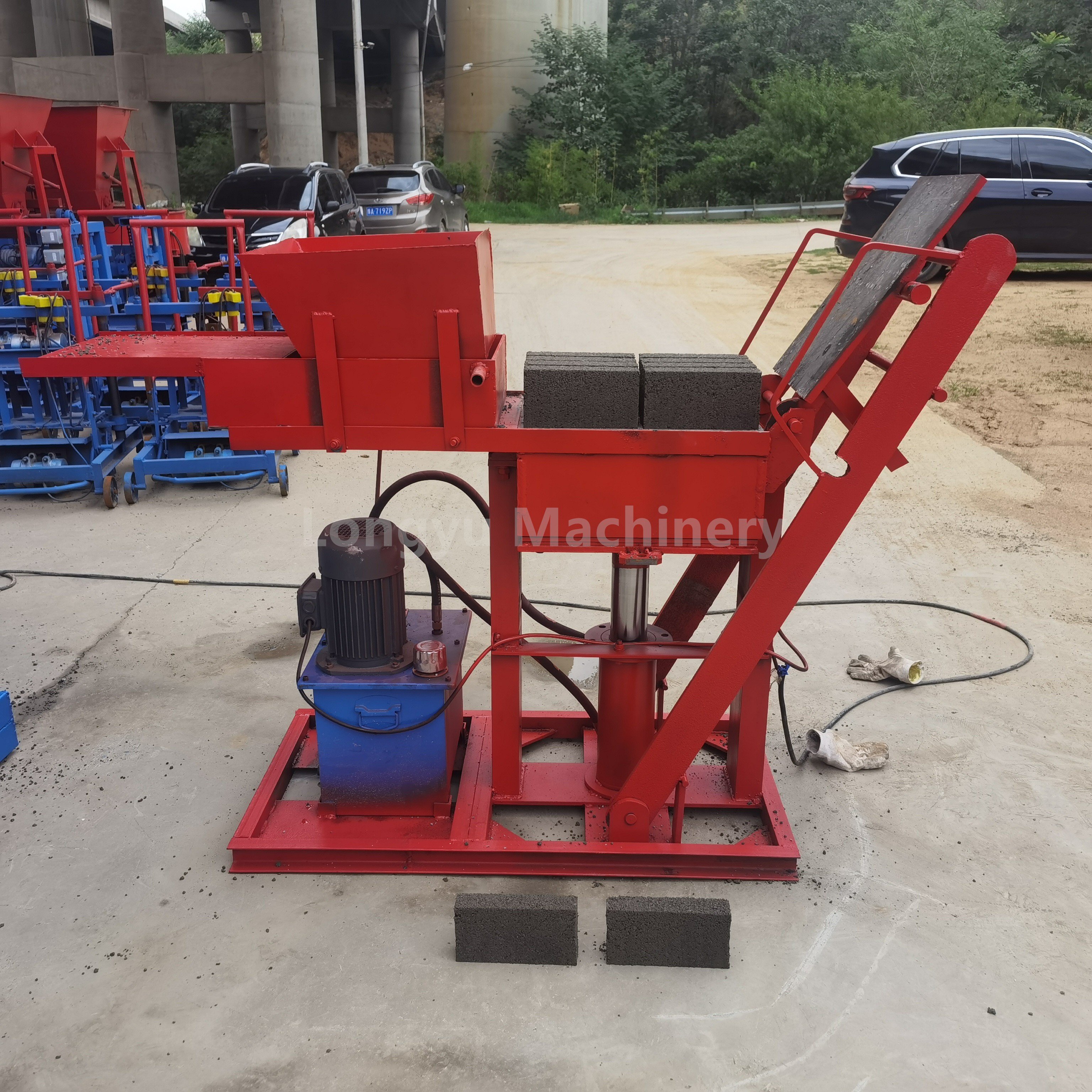 Hydraulic clay Blocks bricks making machine Hydraulic Red Soil Block Forming Machine