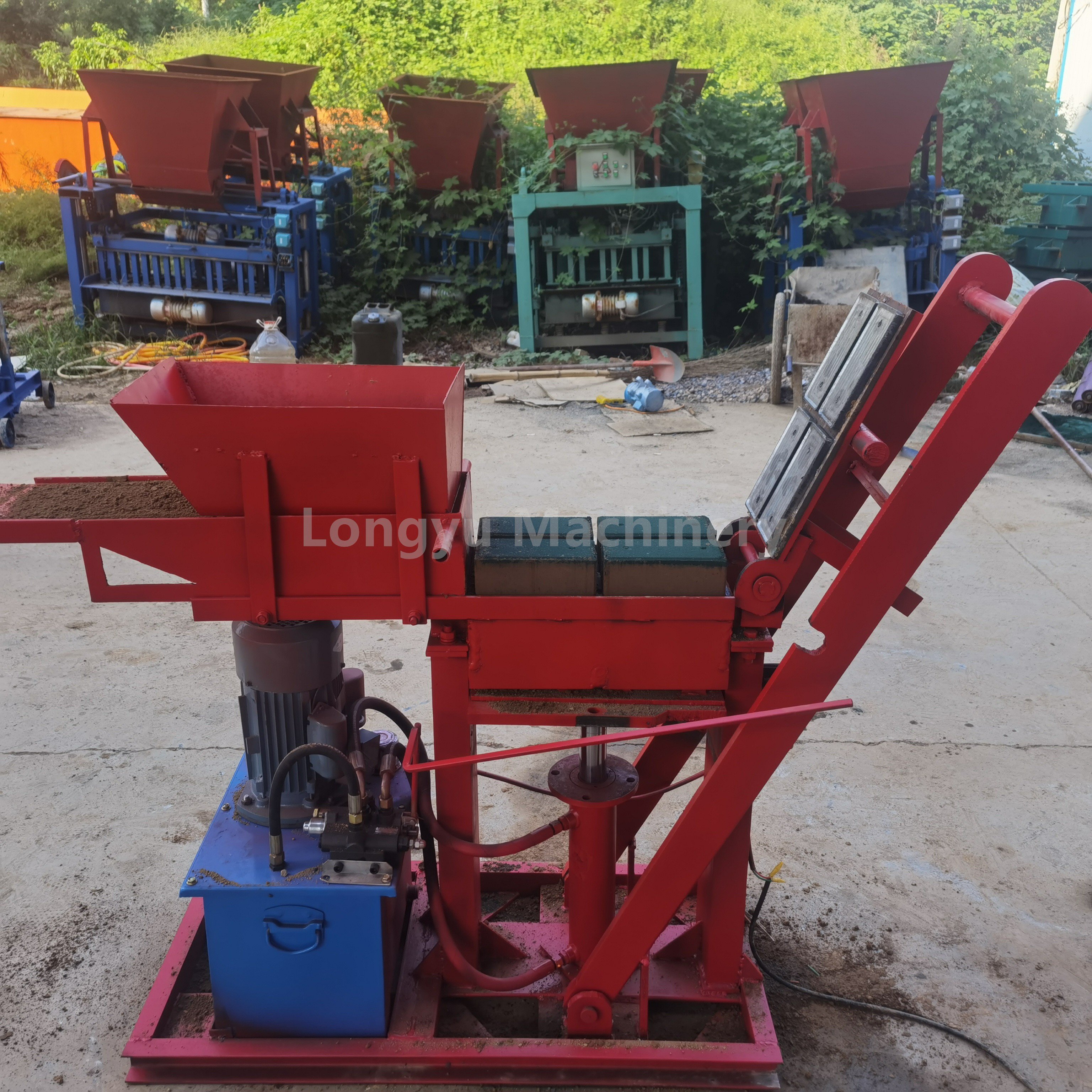 Hydraulic clay Blocks bricks making machine Hydraulic Red Soil Block Forming Machine