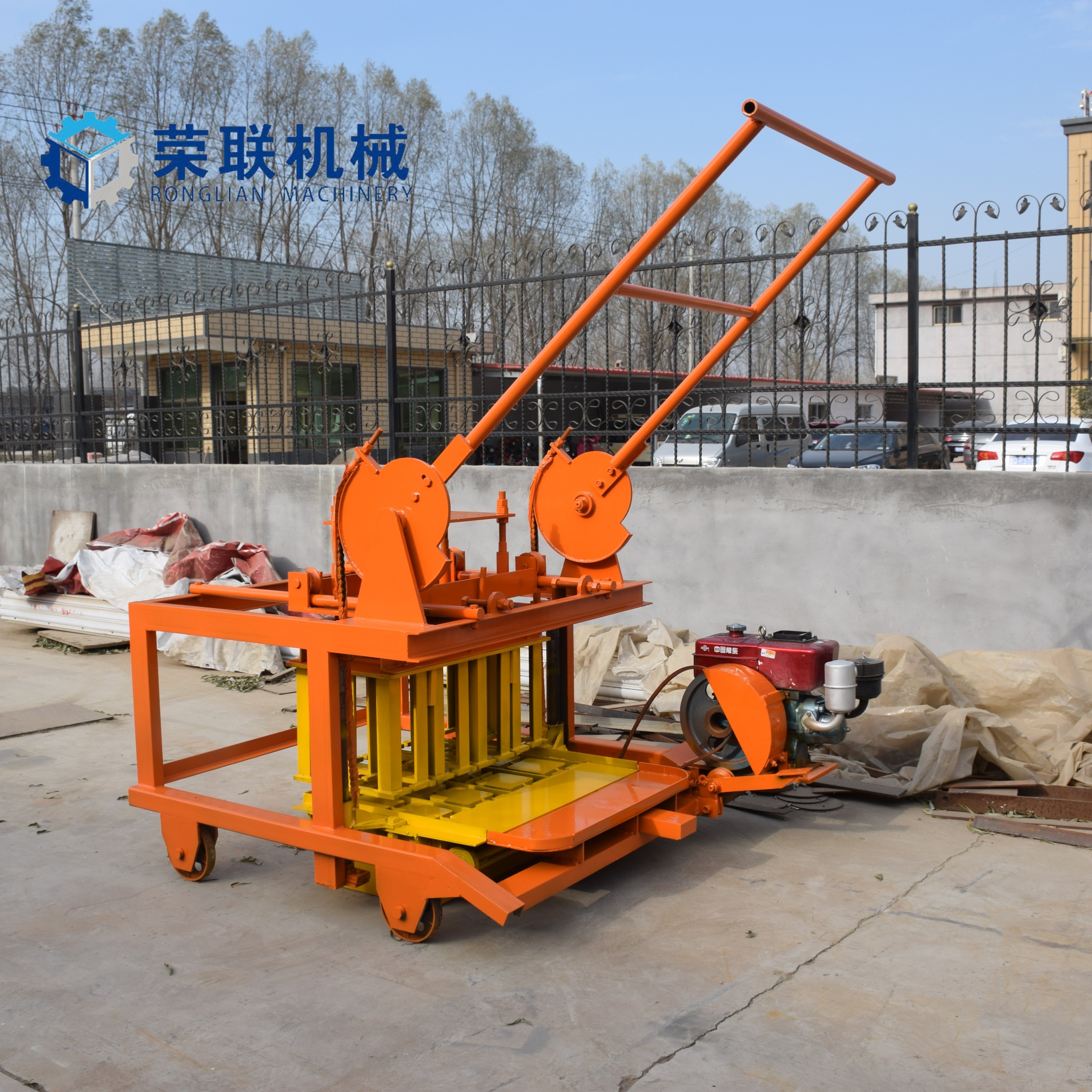 Factory Direct Sales Diesel Engine Mobile Qt40-3D Concrete Block Brick Making Machine