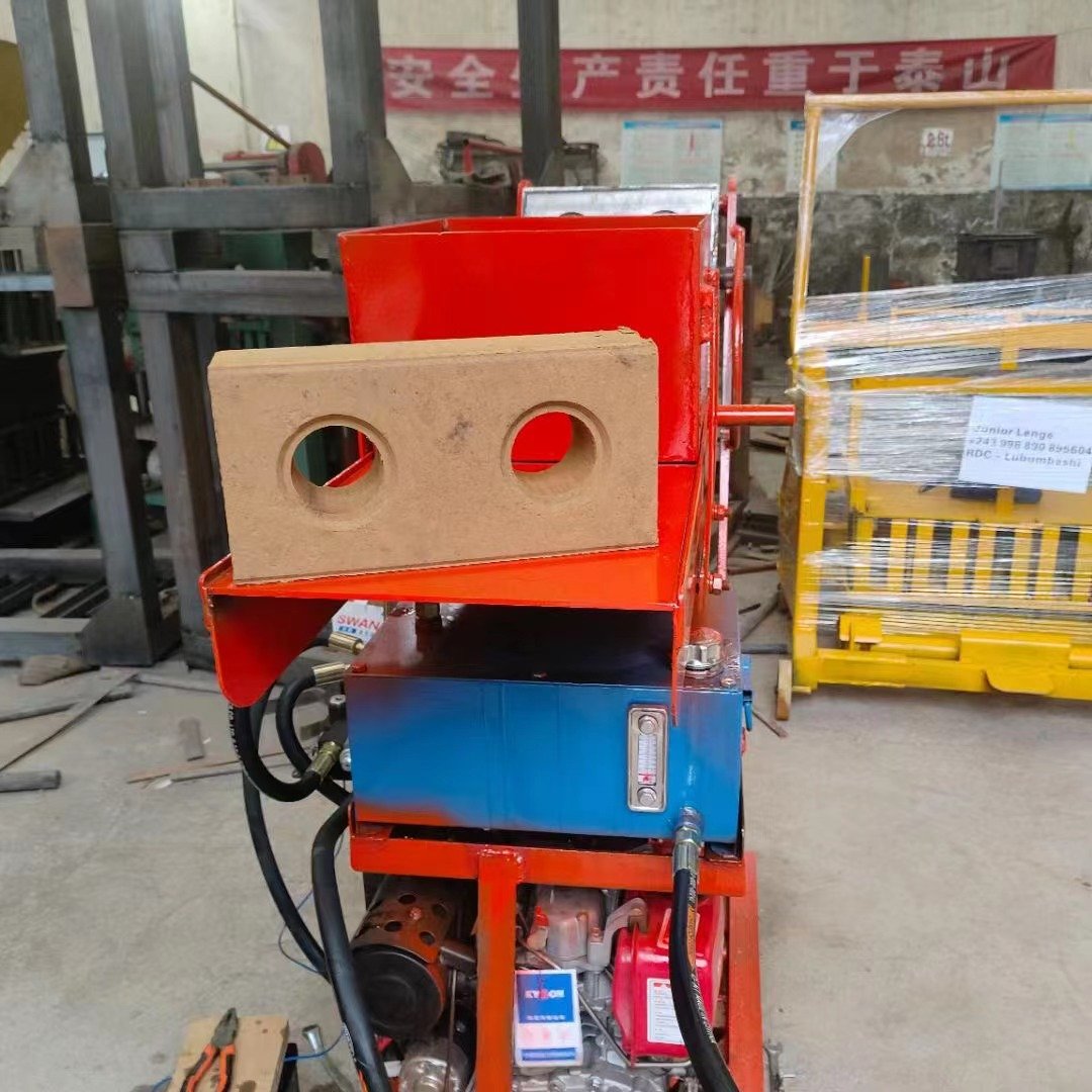 New hot small hollow brick forming machine free of burning brick machine mobile clay press machine