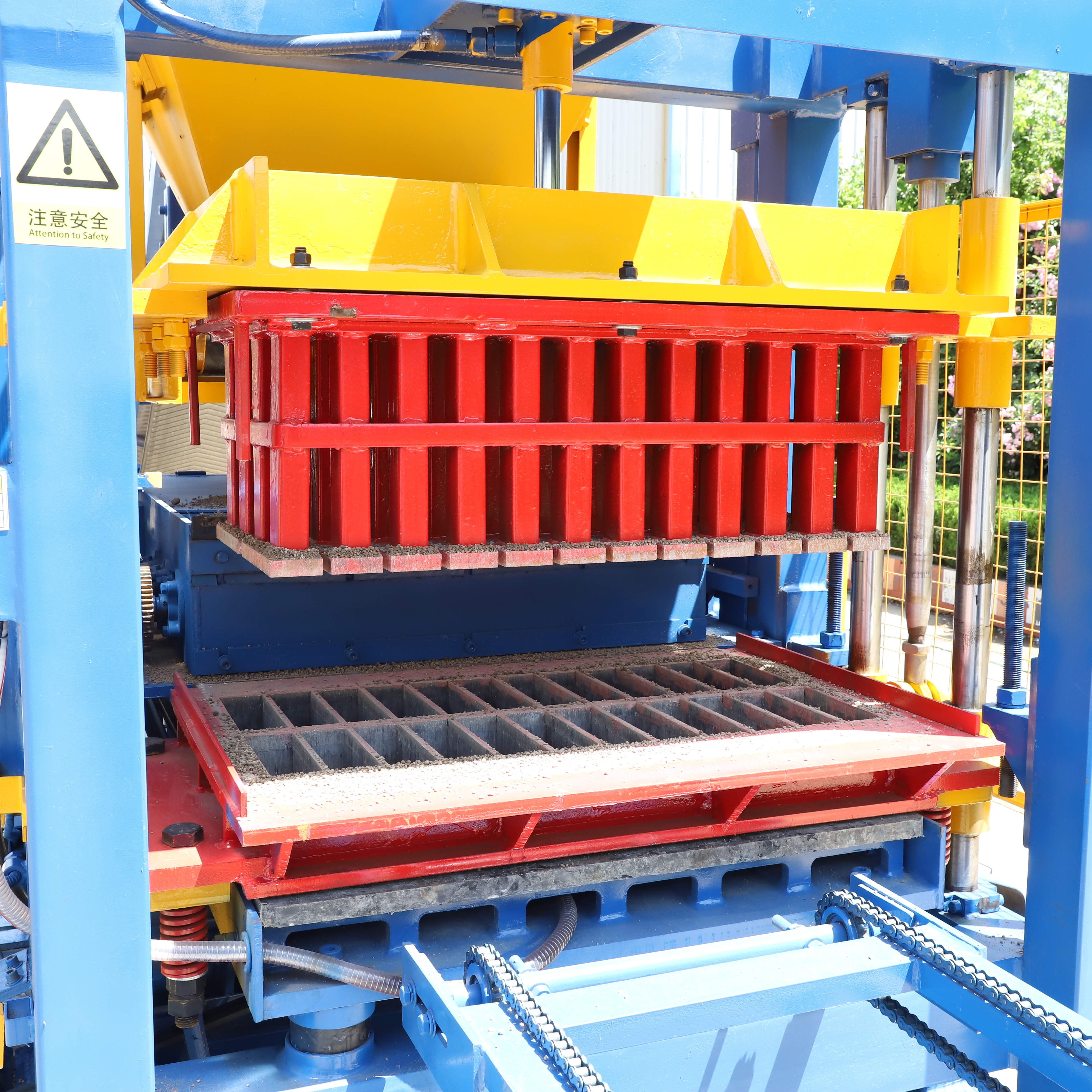 QT4 - 15 cement interlocking brick making machinery automatic hollow concrete block making machine