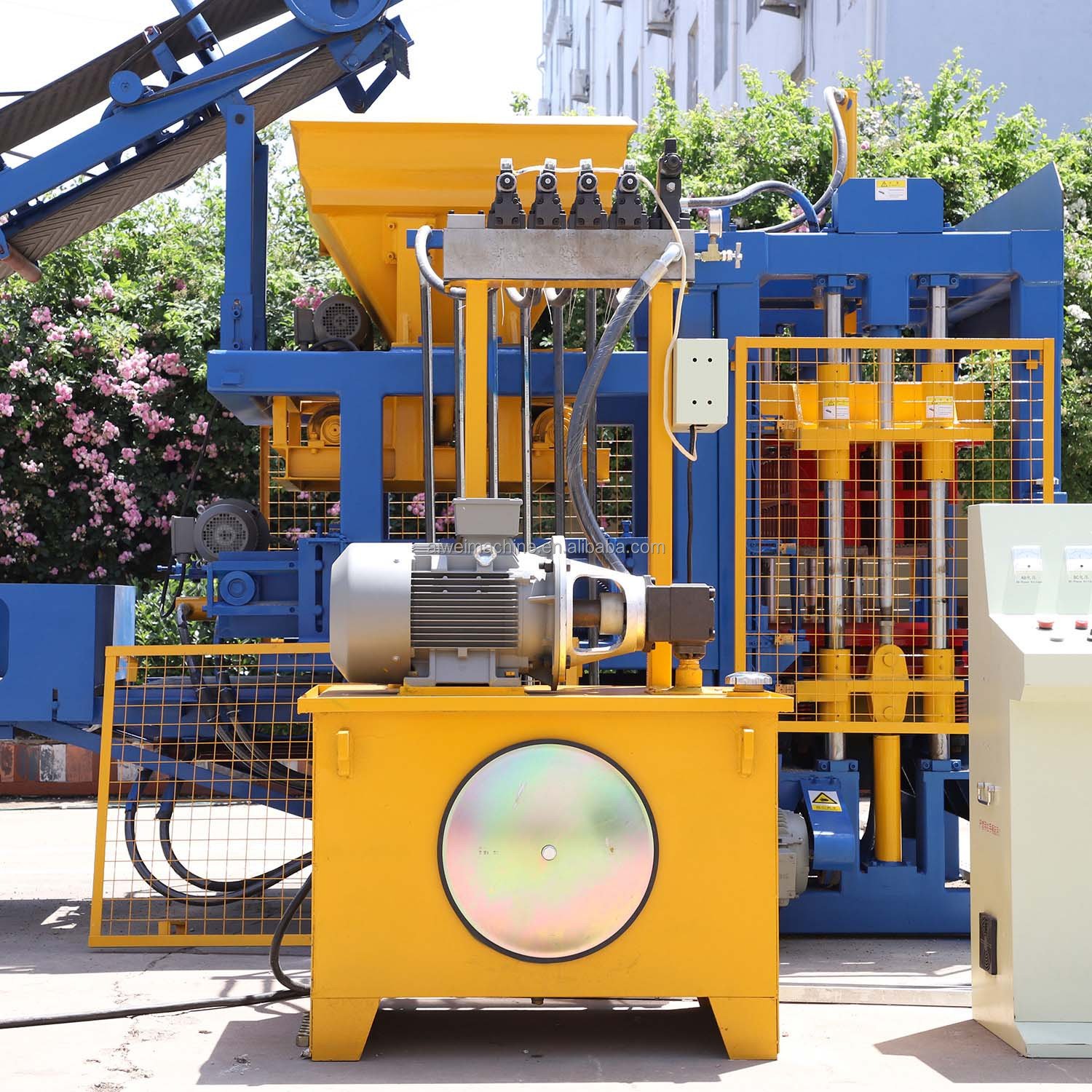 QT4 - 15 cement interlocking brick making machinery automatic hollow concrete block making machine