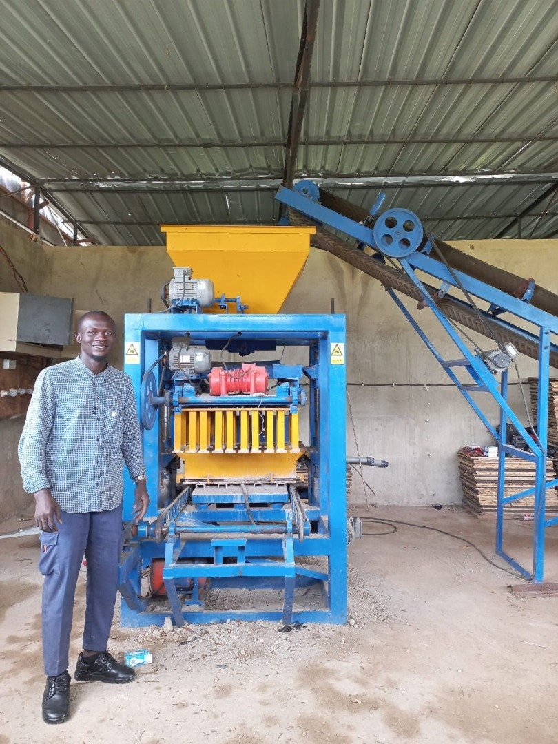 QT4-24 Compressed Concrete Hollow Solid Cement Block brick Making Machine