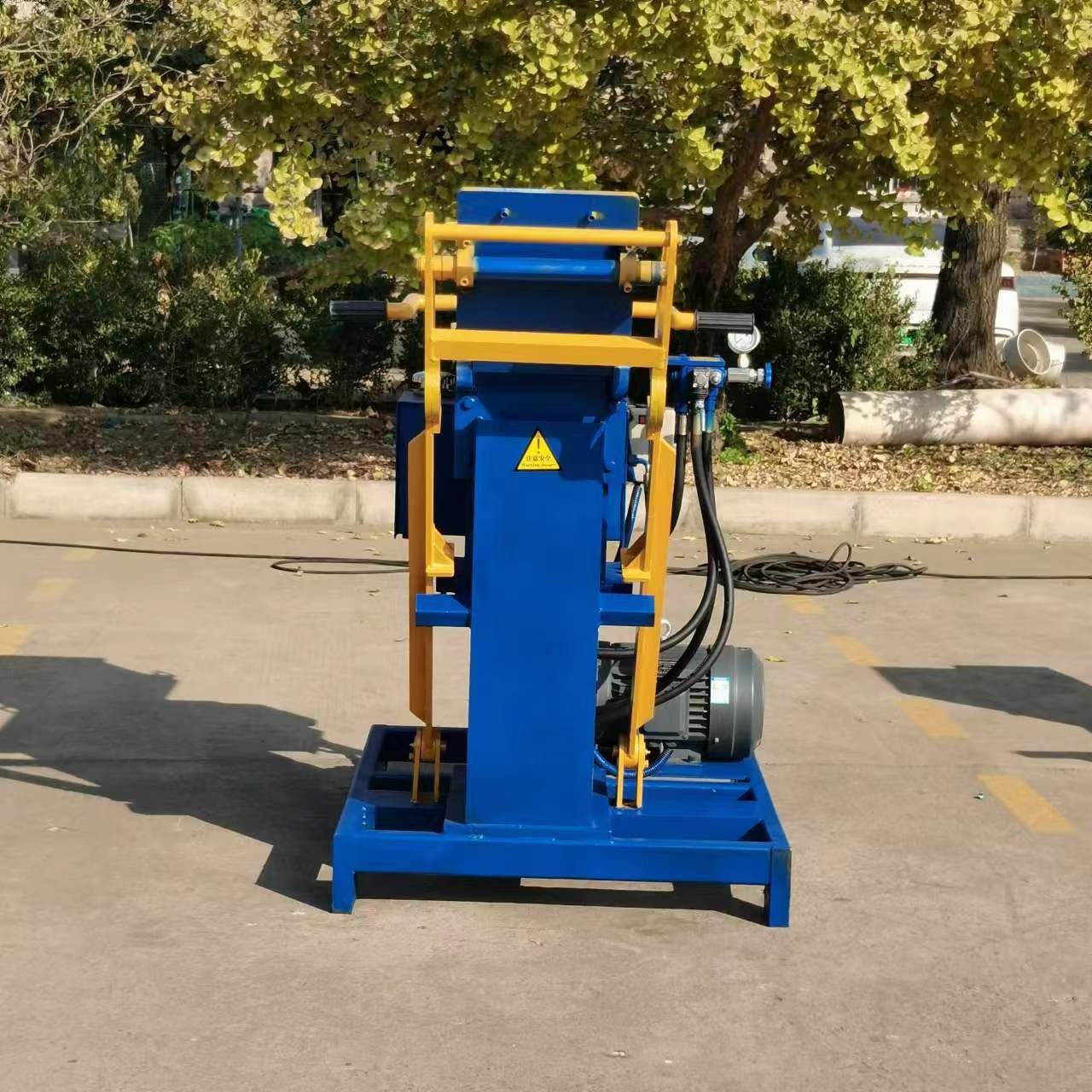 Chinese shengya hydraulic compressed clay interlocking brick making machine SY2-25