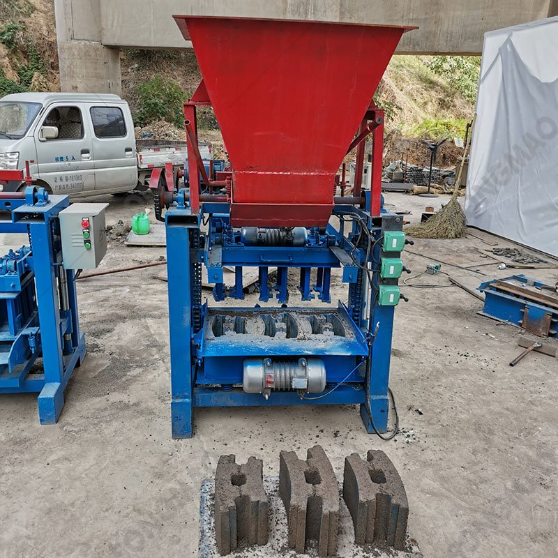 SONGMAO Industry Semi Automatic Concrete Cement Hollow Blocks Brick Making Machinery Price