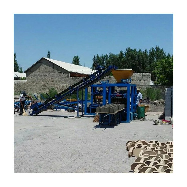 QTJ4-26 high efficiency and low cost manual brick making machinery small brick making machinery