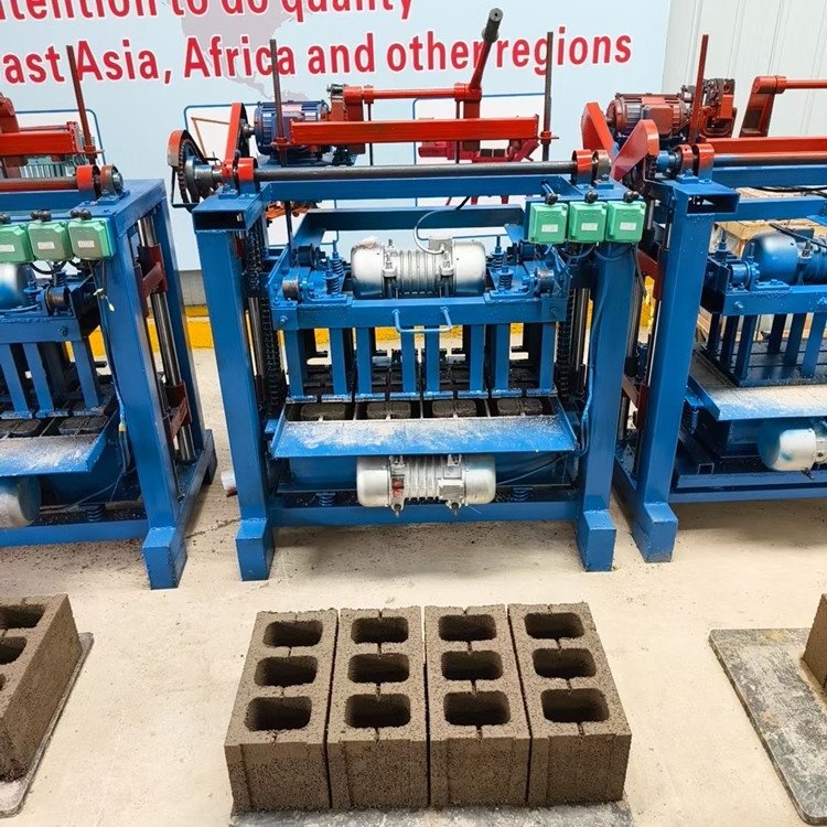 L4-35 Hollow Brick Making Machine Semi-auto Brick Making Machinery Vibration Brick Making Machinery