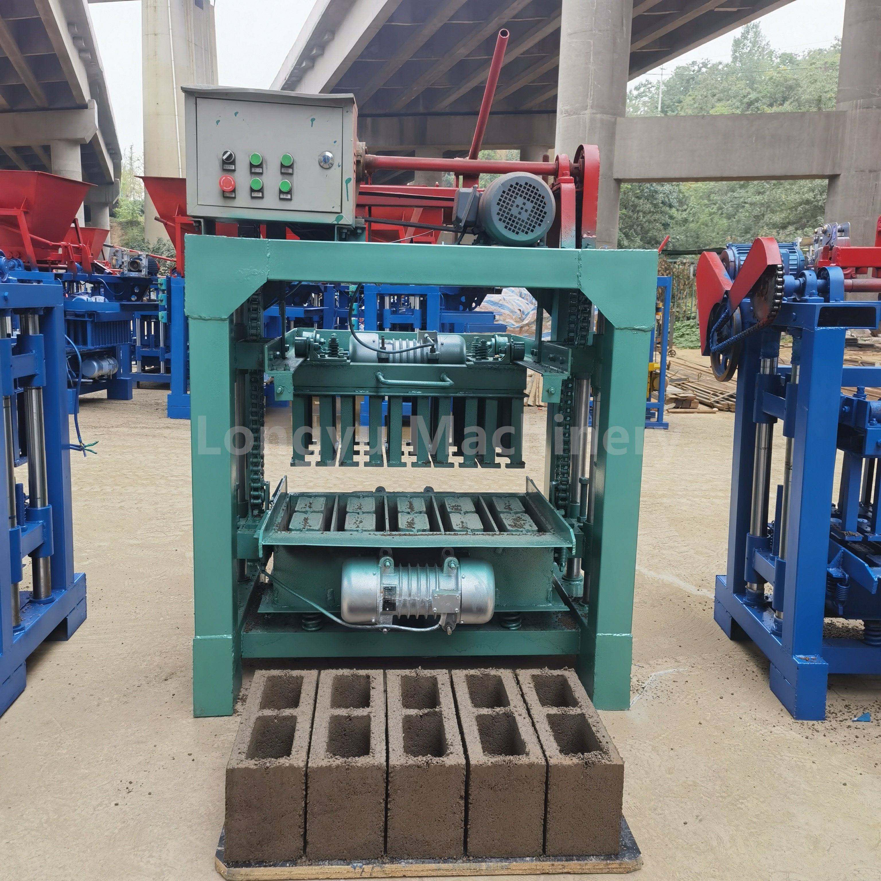 Australia Manual Small Diesel Vibrating Hollow Cement Laying Block Concrete Brick Making Machine