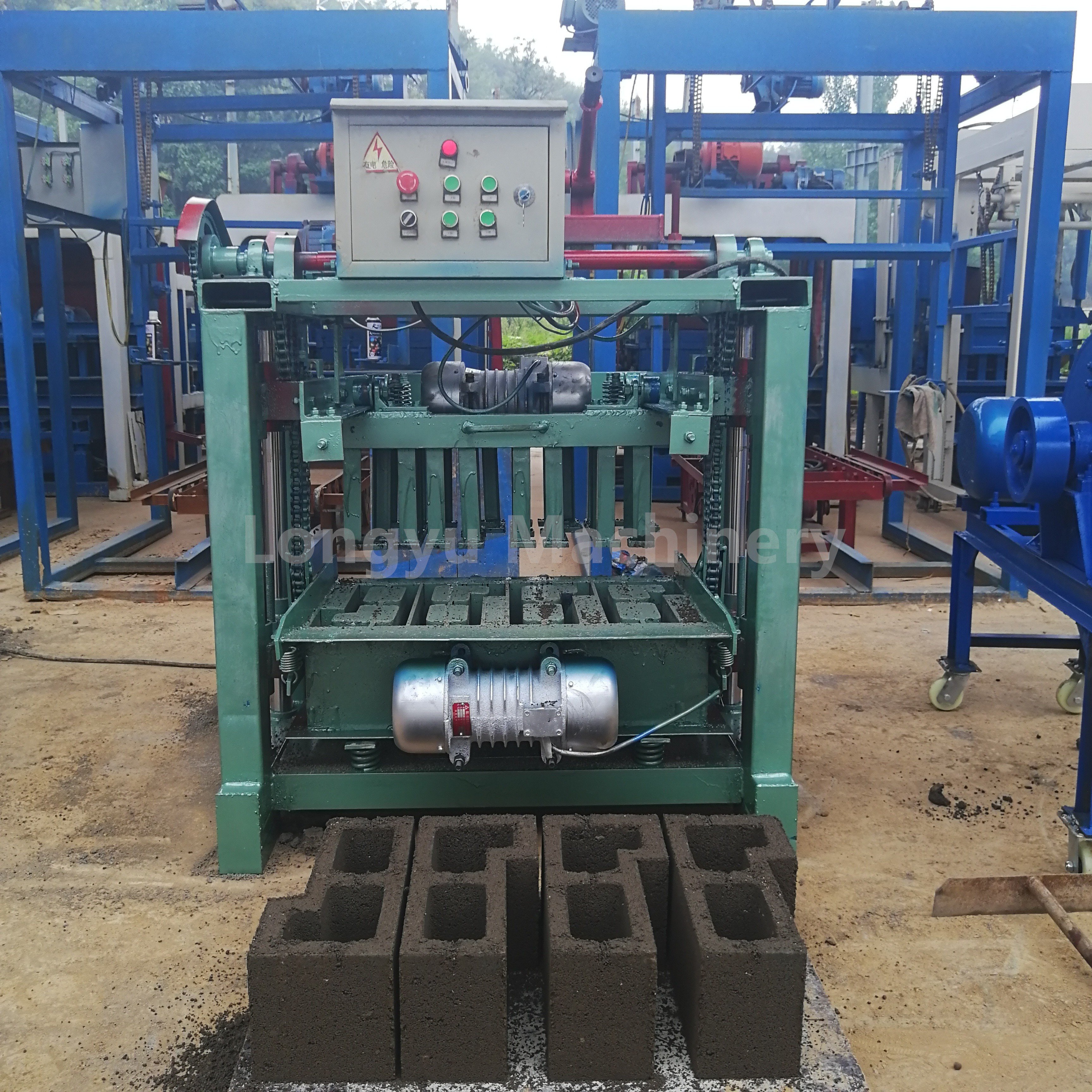 Australia Manual Small Diesel Vibrating Hollow Cement Laying Block Concrete Brick Making Machine