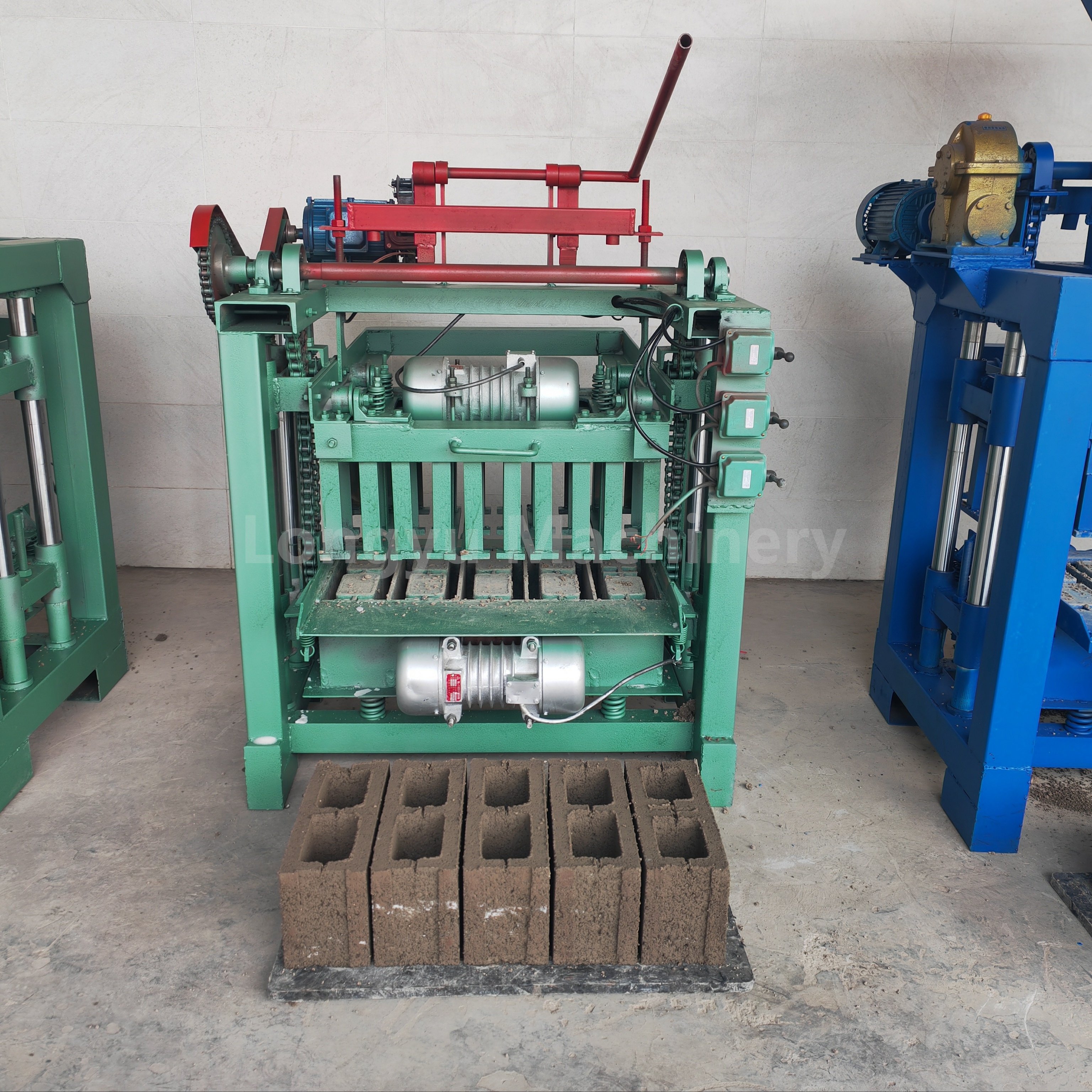 Australia Manual Small Diesel Vibrating Hollow Cement Laying Block Concrete Brick Making Machine