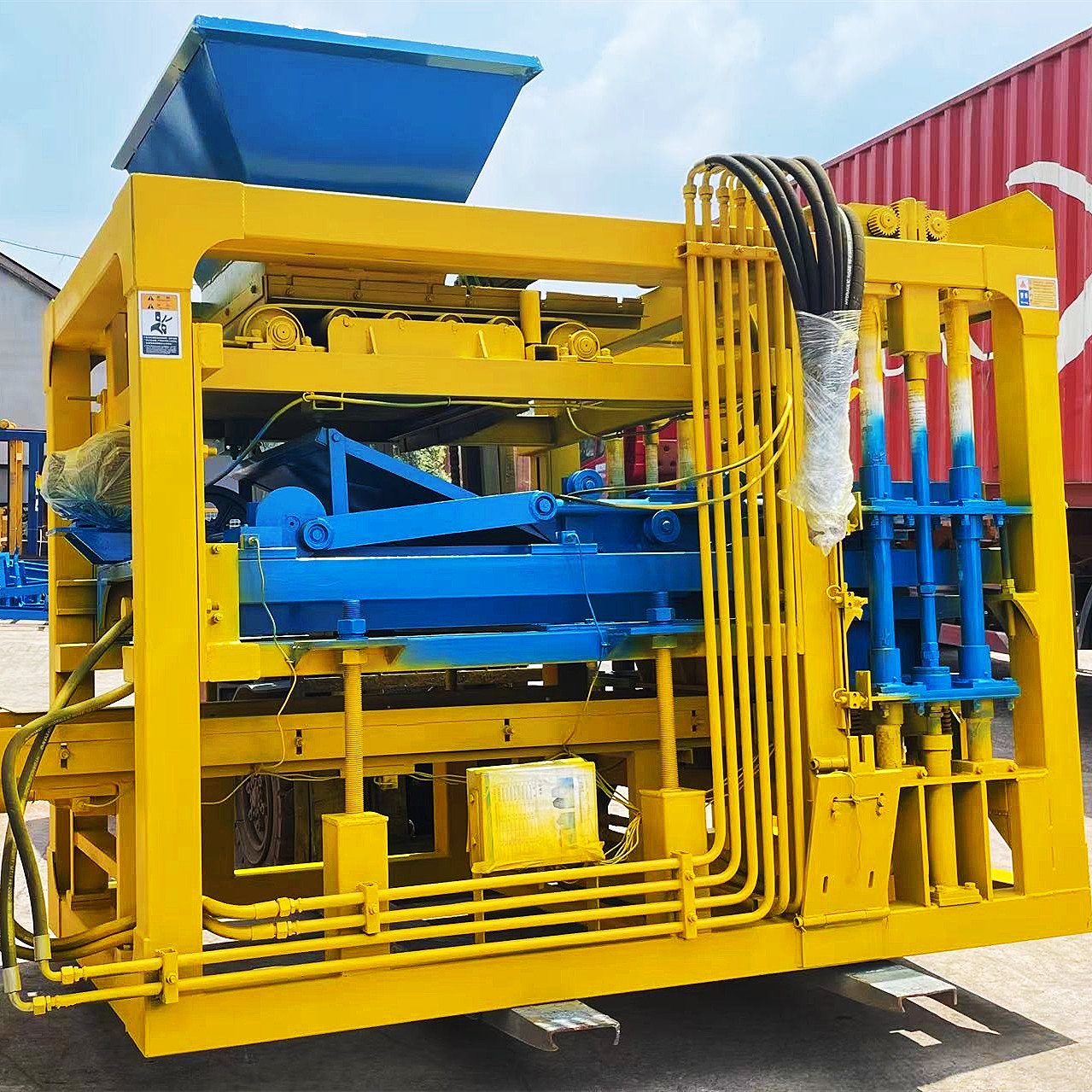 QT 4-15 fully automatic hydraulic color paving brick brick making machine