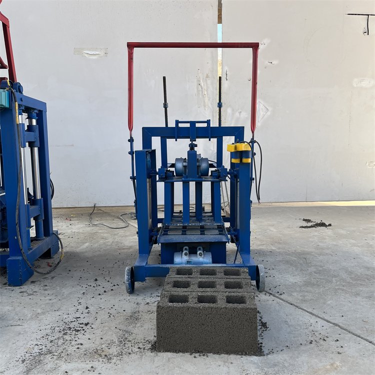 Popular 2-45 Manual Hollow Interlocking Block Brick Making Machine With Low Price
