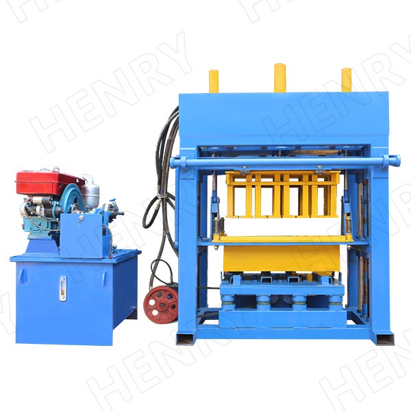 Qt4-30 Hydraulic Brick Making Machine And Diesel Soil Brick Machine And Compressed Earth Block Machine