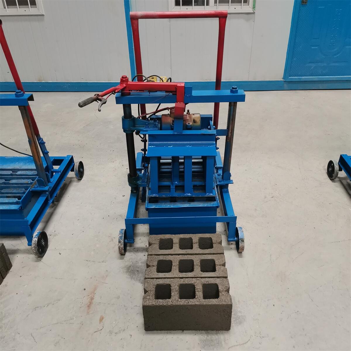 pvc pallet for concrete block machine Best Selling Africa KM2-45 Mobile Concrete Hollow Block Brick Making Machine