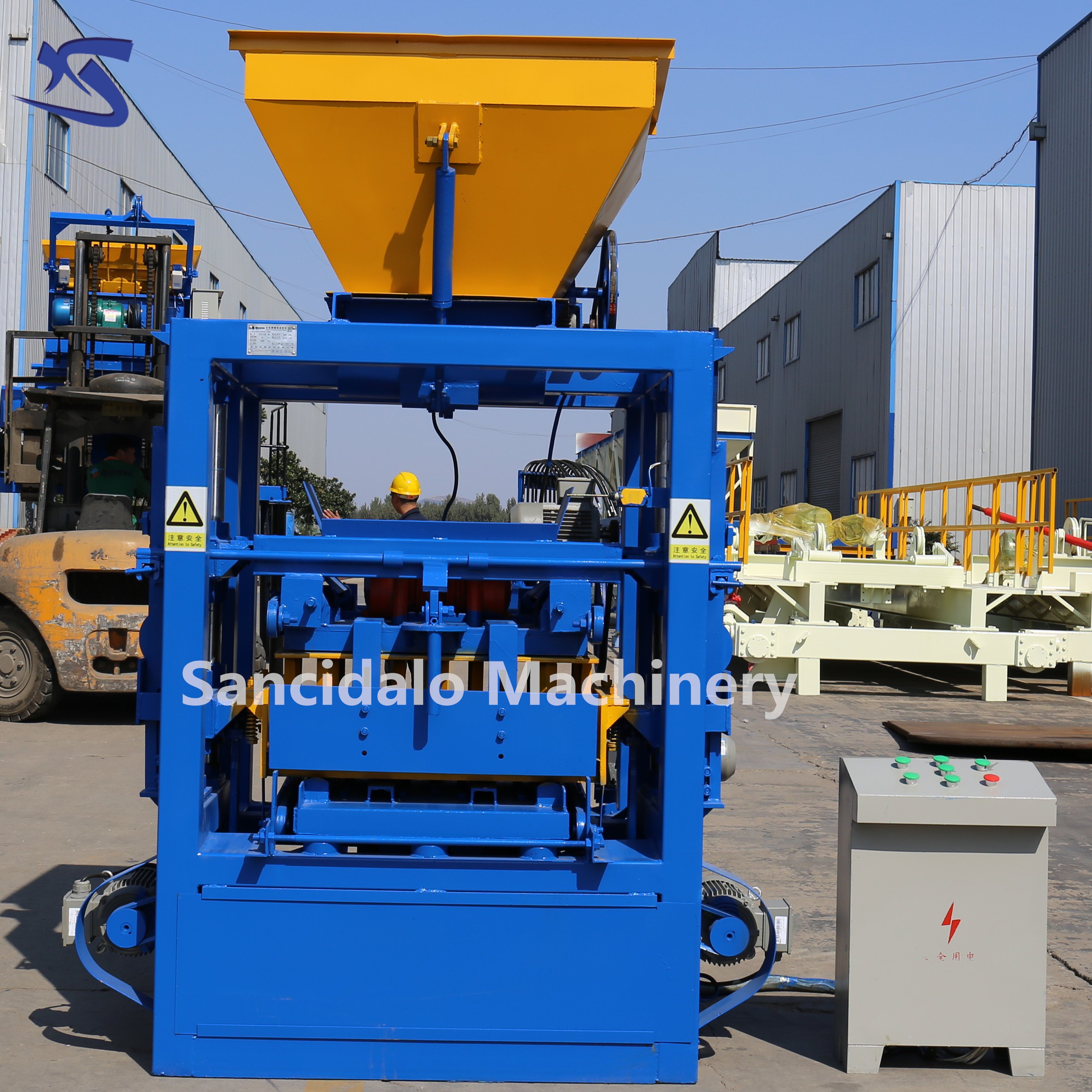 High quality qt4-24 hot sale hollow concrete block brick making machine