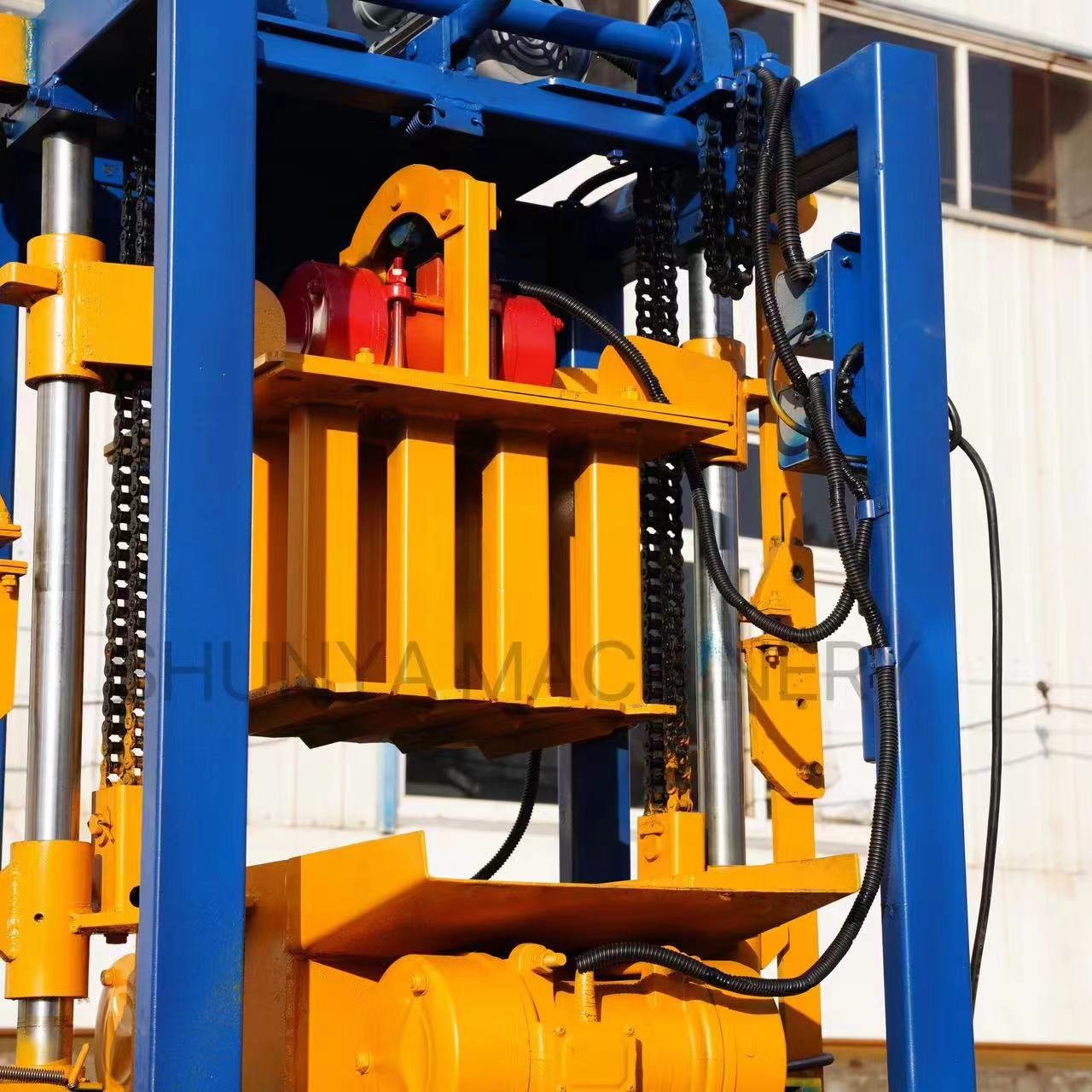 Very profitable machine QM2-45 Mobile concrete brick making machine with low investment