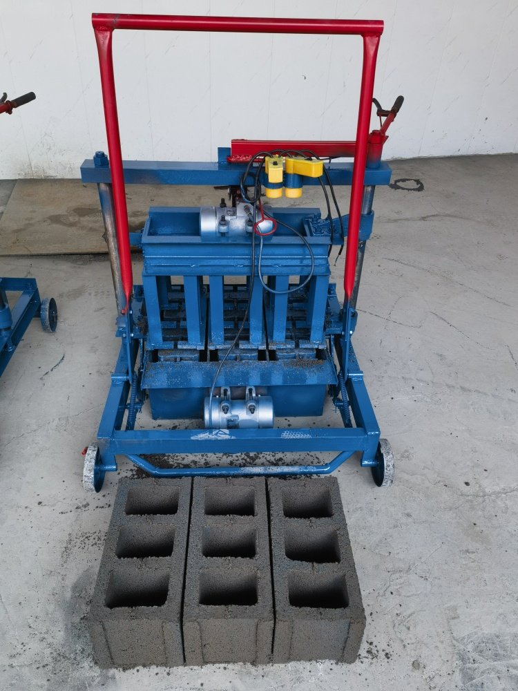 Most Popular Cheap Small Electric Mobile Interlocking Mixed Earth Block Brick Machine