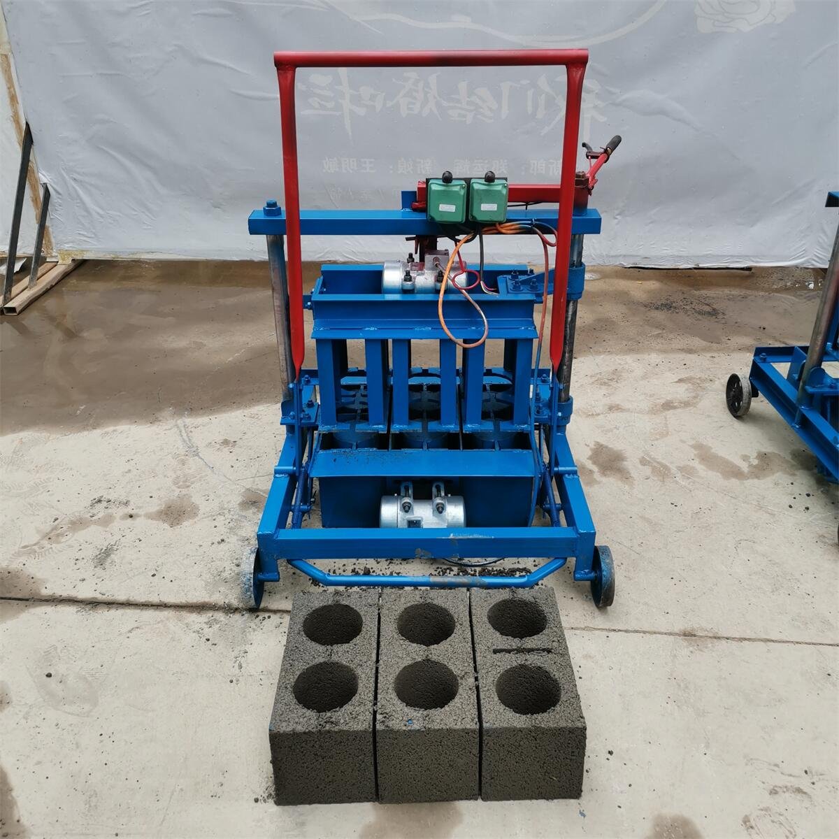 Most Popular Cheap Small Electric Mobile Interlocking Mixed Earth Block Brick Machine
