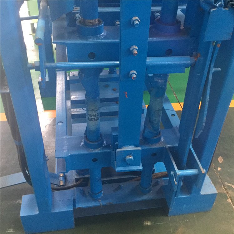 QTJ 4-40A semi-auto small concrete block making machine manual interlock concrete block moulds hollow Brick Making Machinery
