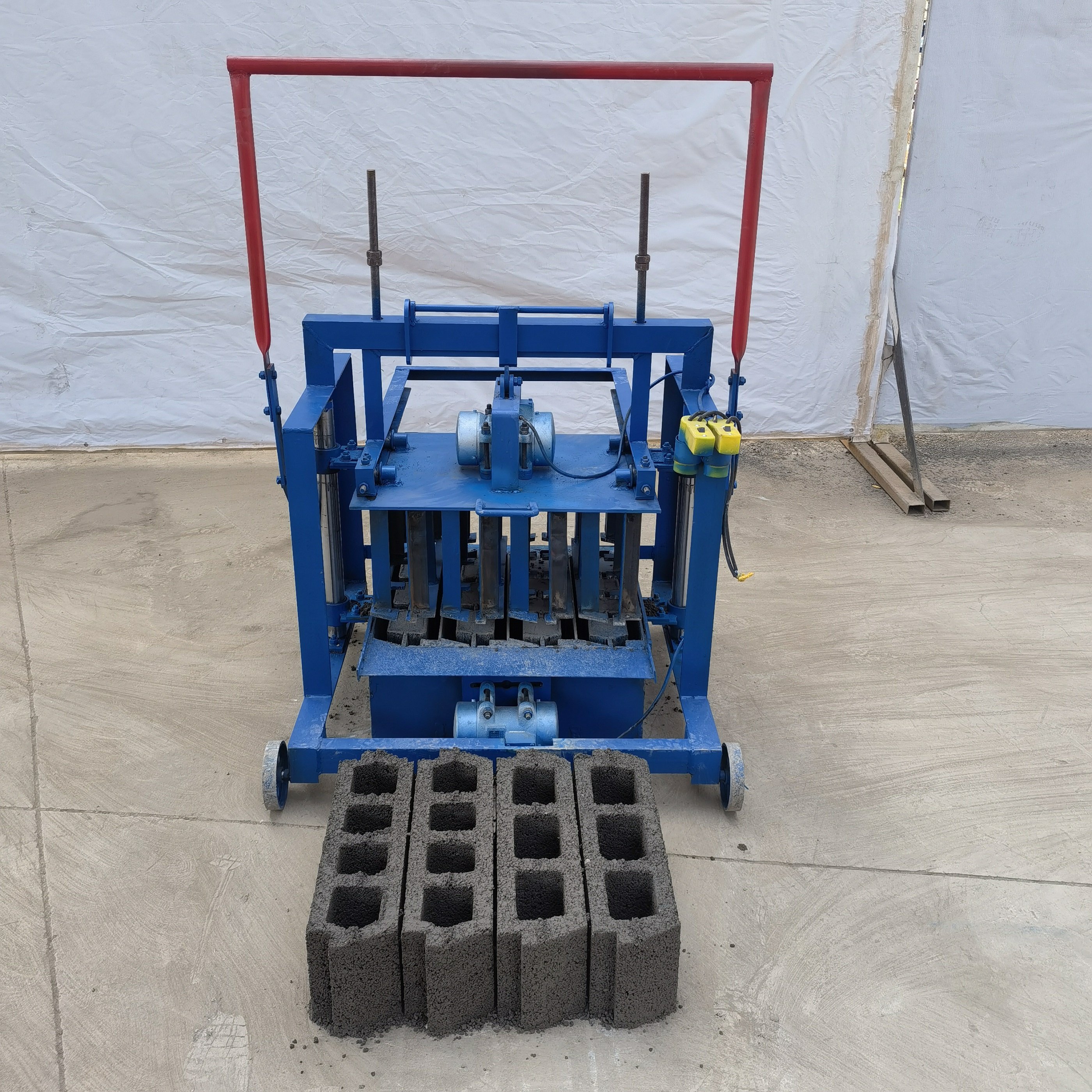 KM2-45 Semi-automatic block making machine concrete brick making machine line manufacturer Make Combination Roofing Block Bricks