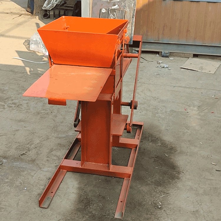 Small eco brava interlocking brick machine moulds QMR2-40 manual soil clay interlocking brick machine