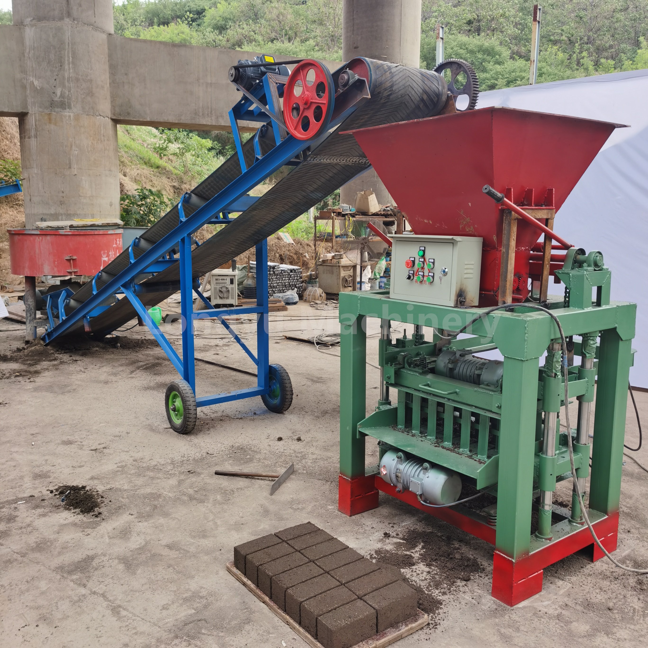 Hotsale cement brick machine production line Hollow blocks Concrete brick making machine