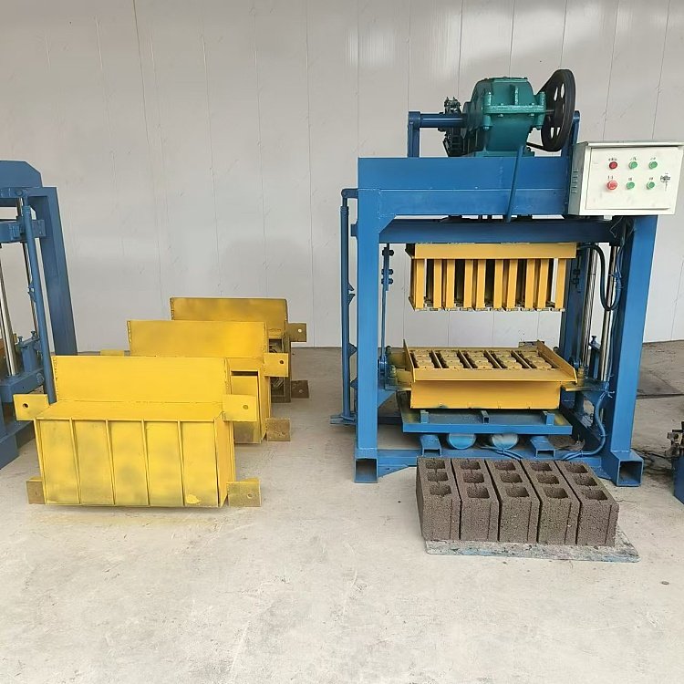 Hot sale concrete block paver block machine brick making machine diesel construction machinery