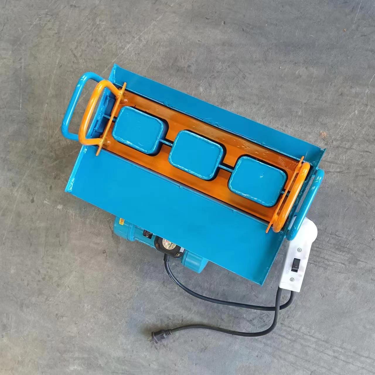 390*190*190 two-phase electric hollow brick machine round hole mobile brick making machine pallet-free household brick machine