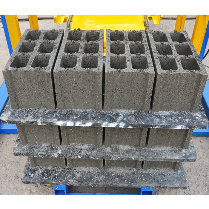 Qt4-25a Automatic Block Making Machine Brick Making Machine Price Small Blocks Making Machine