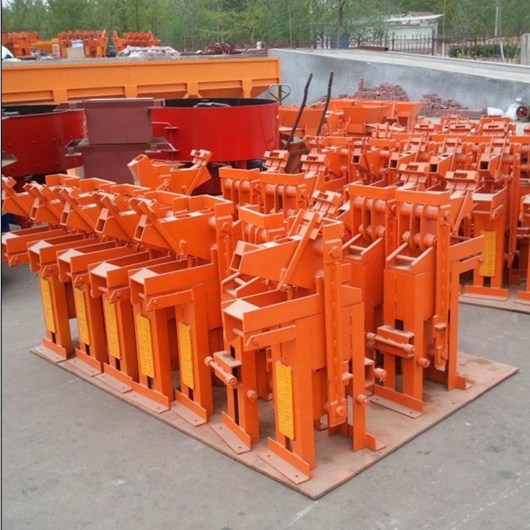 Factory Little Brick Machinery In Low Price Manual Concrete Pavers Bricks Blocks Making Machines QMR2-40