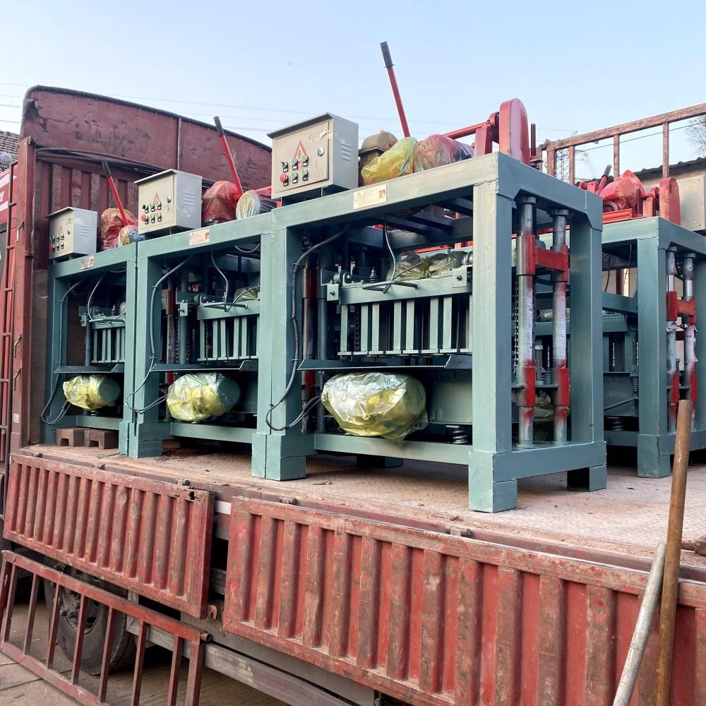 High Efficiency Semi-Automatic 4-35B Brick Making Machine Simple and Easy to Operate for Production