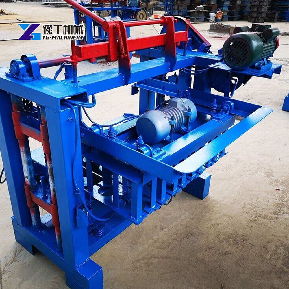 2024 New Products Mobile Concrete Cement Block Brick Making Machine Automatic Clay Brick Making Machine