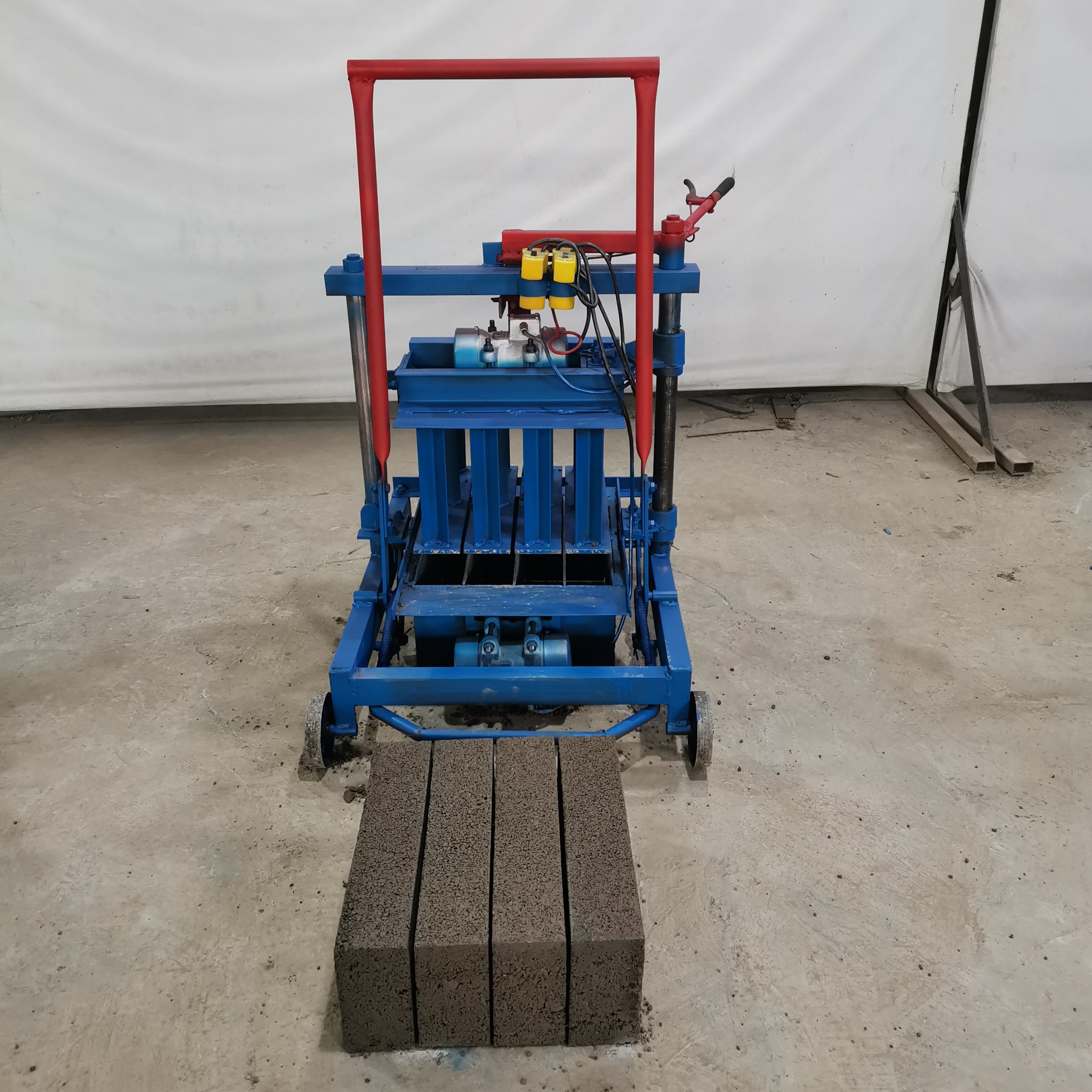 Automatic Brick and Block Making Machine KM2-45 Concrete Block Making Machine LWH Solid Bricks Produce 450-10-200mm 170 200KG