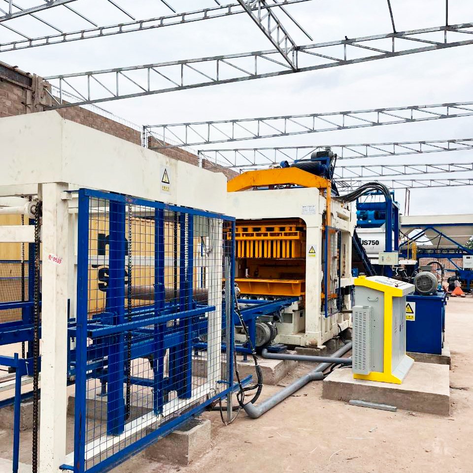 QT8-15 high pressure fully automatic hollow block brick making machine for construction