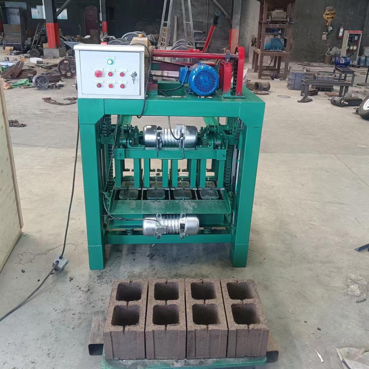 QT 4-35B Semi-automatic concrete brick and block making machine for making ecological bricks